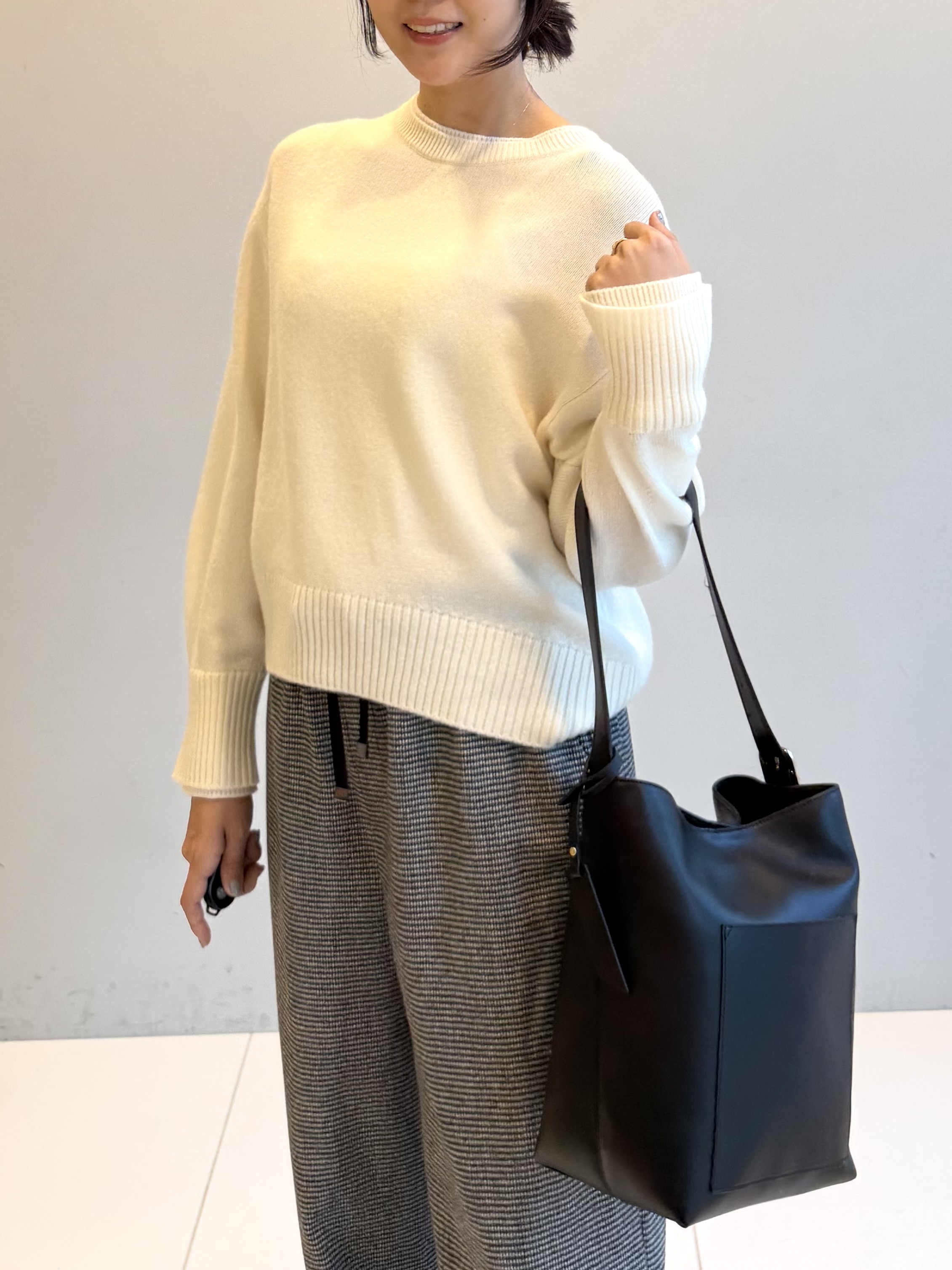 ririkaさんの「UNTITLED｜【セットアップ可/ウエストゴム】ウールドロストパンツ」を使ったコーディネート