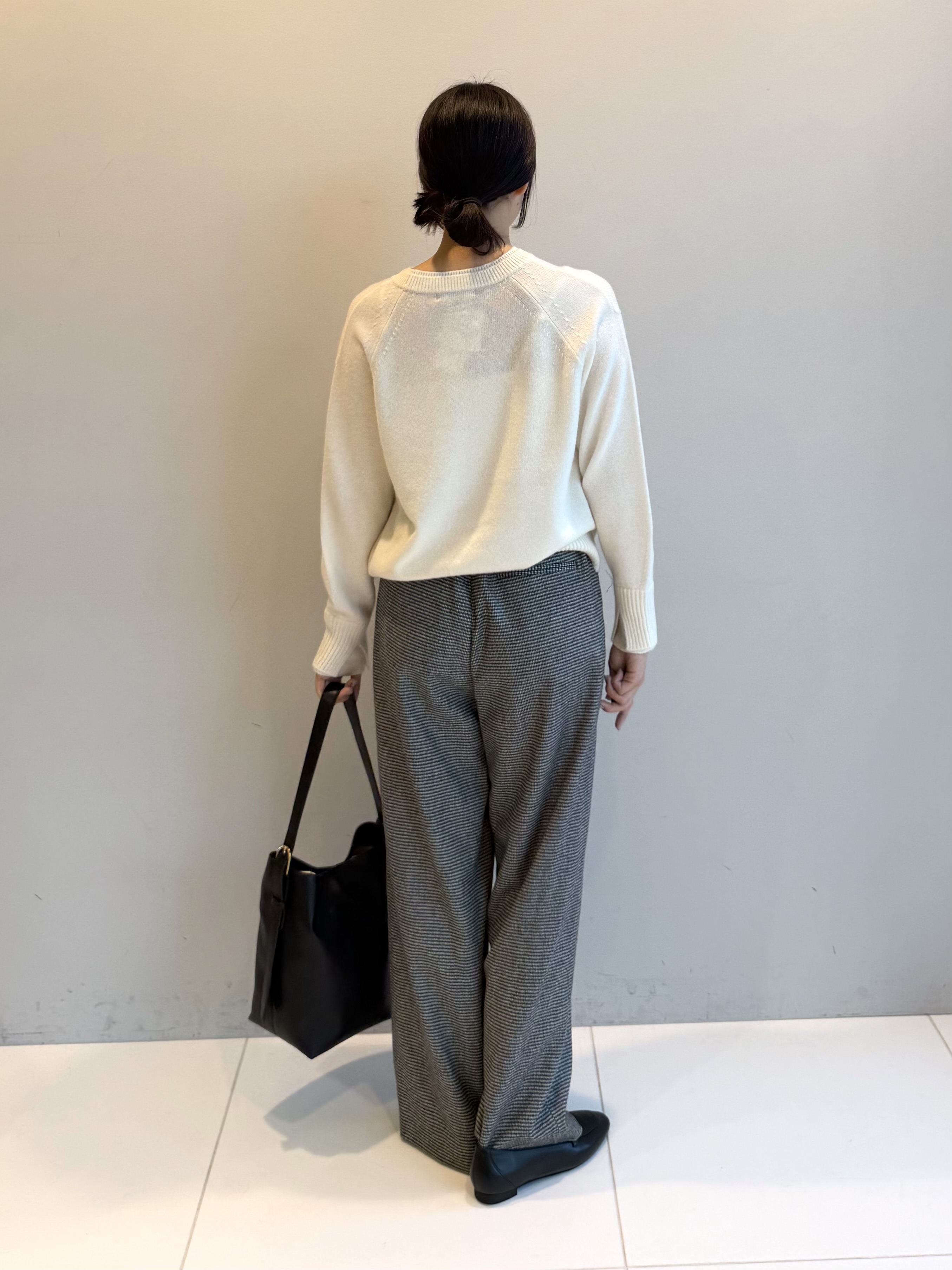 ririkaさんの「UNTITLED｜【セットアップ可/ウエストゴム】ウールドロストパンツ」を使ったコーディネート