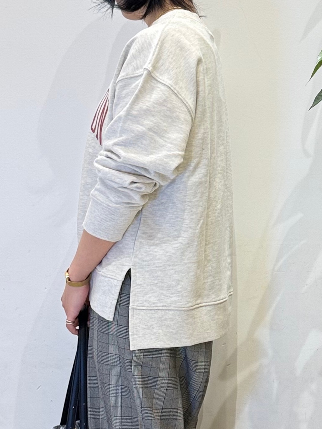 misakiさんの「SHOO･LA･RUE｜【S-LL/洗濯機可】ゆるっと着られる 裏毛プリントアソートスウェット」を使ったコーディネート