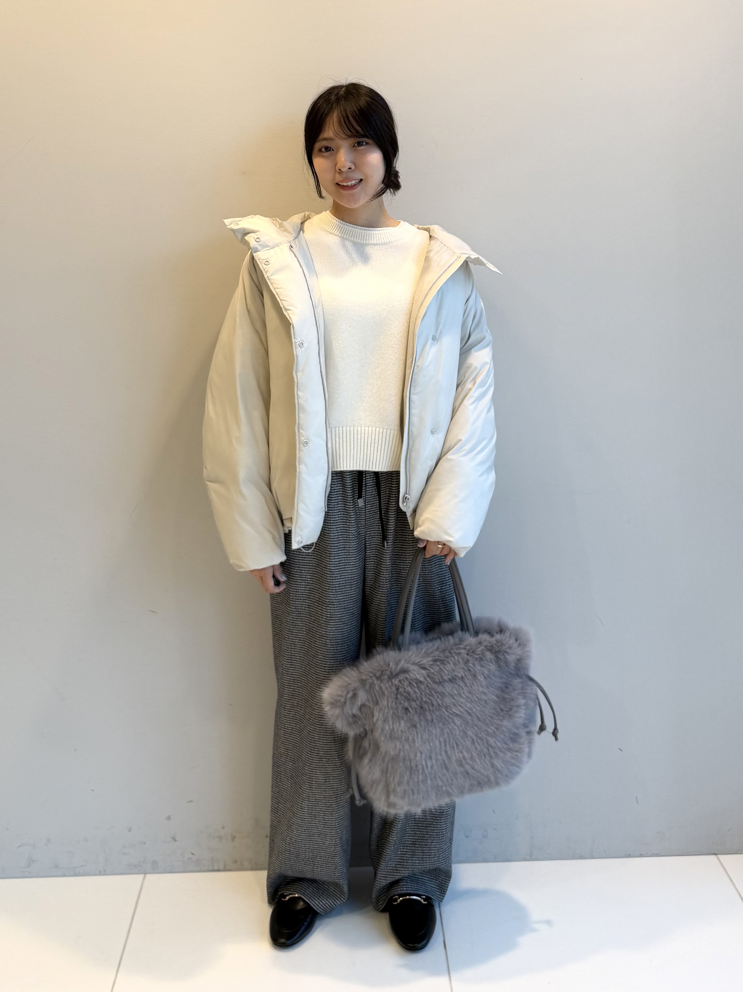 ririkaさんの「UNTITLED｜【セットアップ可/ウエストゴム】ウールドロストパンツ」を使ったコーディネート