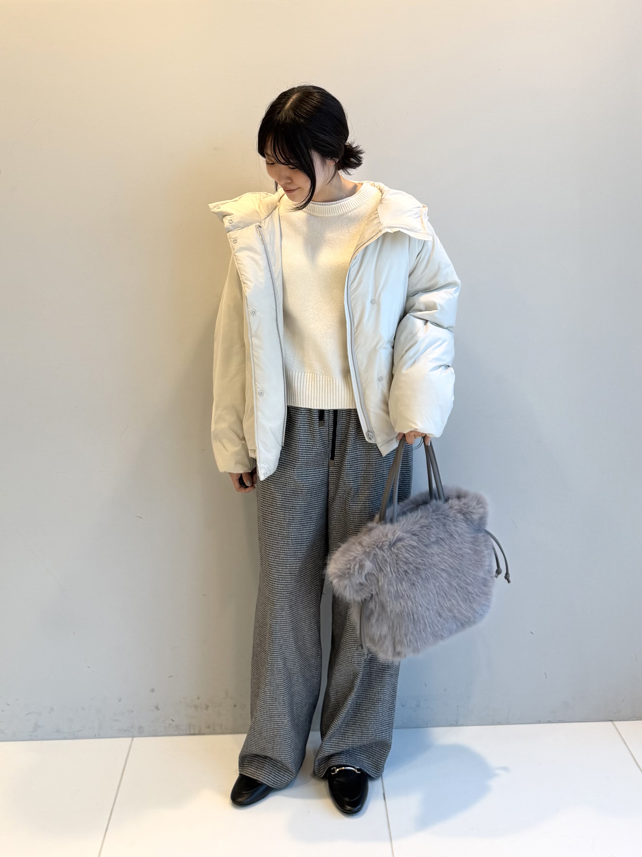 ririkaさんの「UNTITLED｜【セットアップ可/ウエストゴム】ウールドロストパンツ」を使ったコーディネート