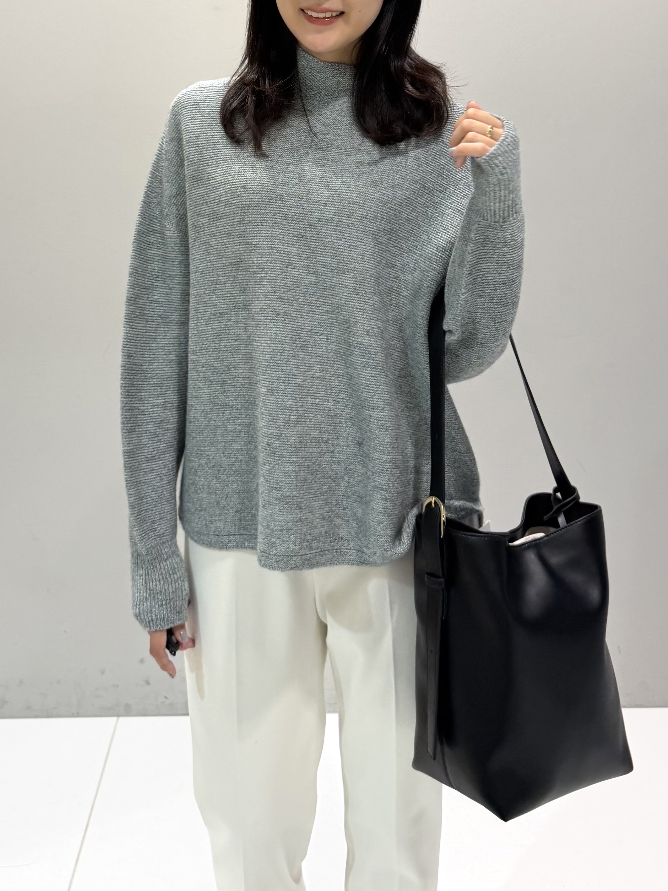 ririkaさんの「UNTITLED｜裏起毛テーパードパンツ」を使ったコーディネート