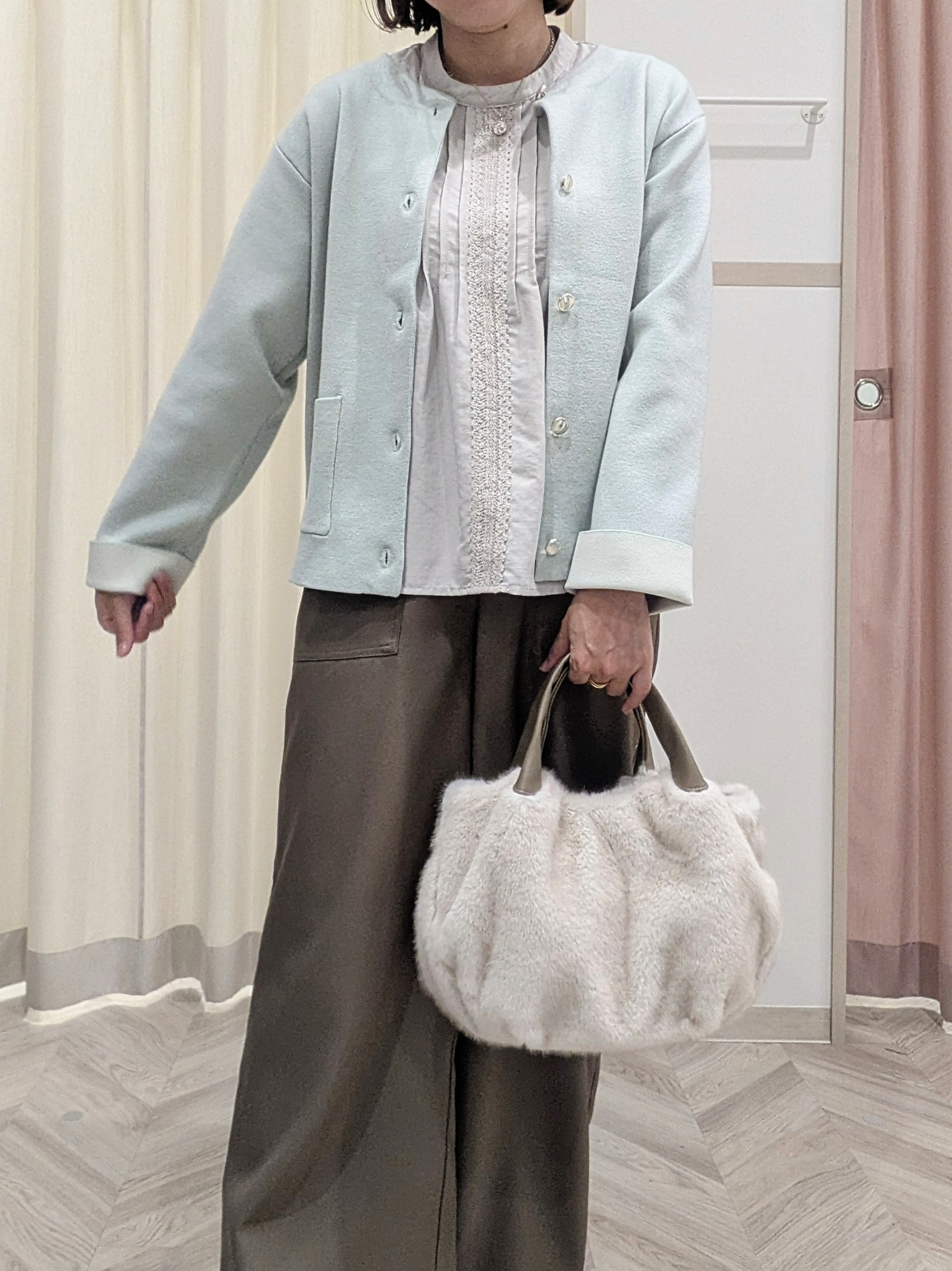 miyuさんの「SHOO･LA･RUE｜【S-LL/洗濯機可/静電気防止】もちもち配色ダブルフェイスカーディガン」を使ったコーディネート