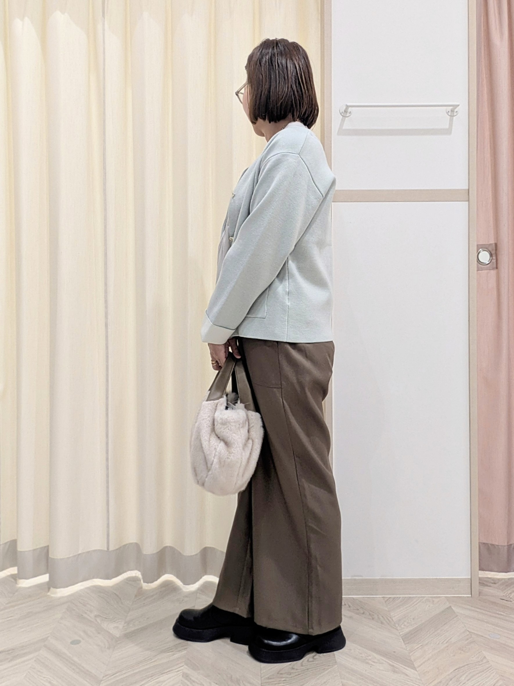 miyuさんの「SHOO･LA･RUE｜【S-LL/洗濯機可/静電気防止】もちもち配色ダブルフェイスカーディガン」を使ったコーディネート