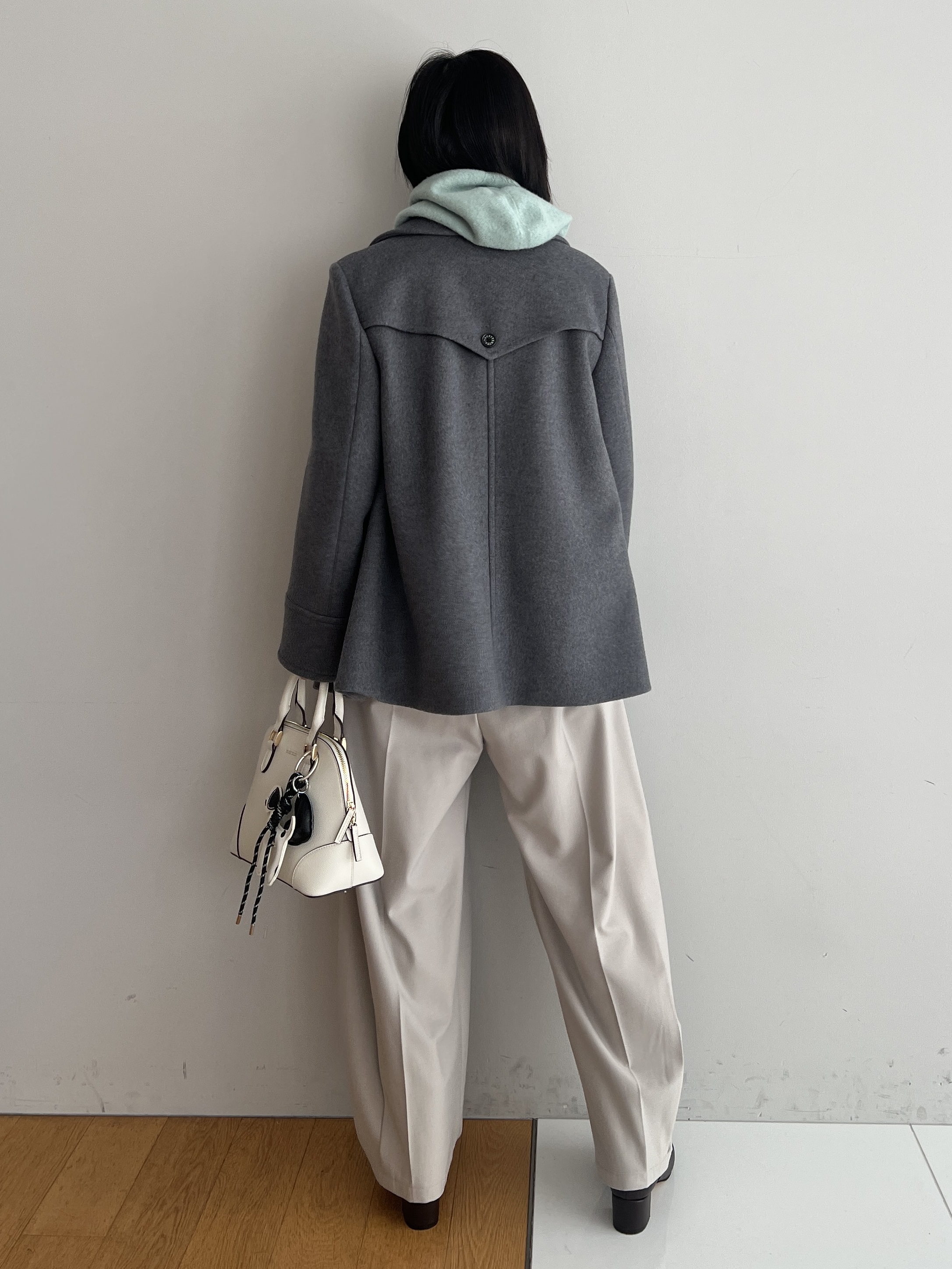 misaさんの「DRESSTERIOR｜Super140 AラインPコート」を使ったコーディネート