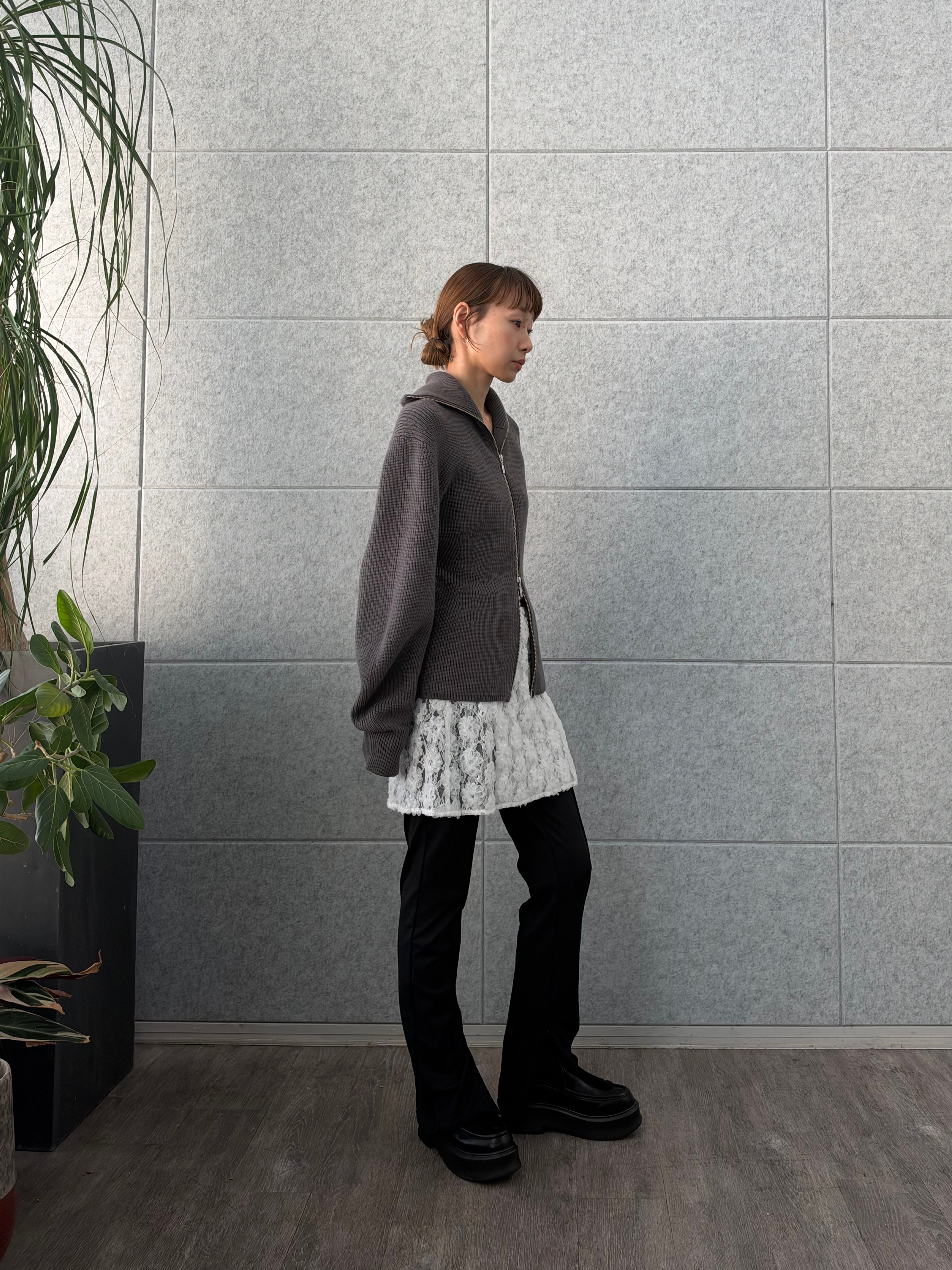 designer yukaさんの「CODE A｜form zip cardigan」を使ったコーディネート