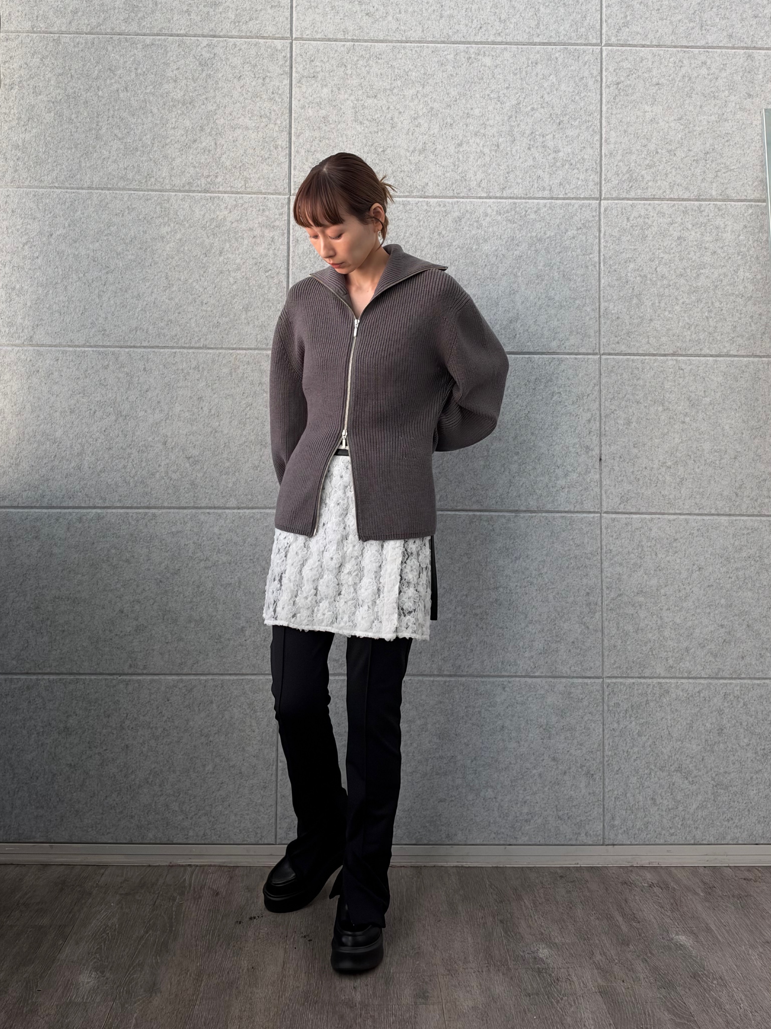 designer yukaさんの「CODE A｜form zip cardigan」を使ったコーディネート