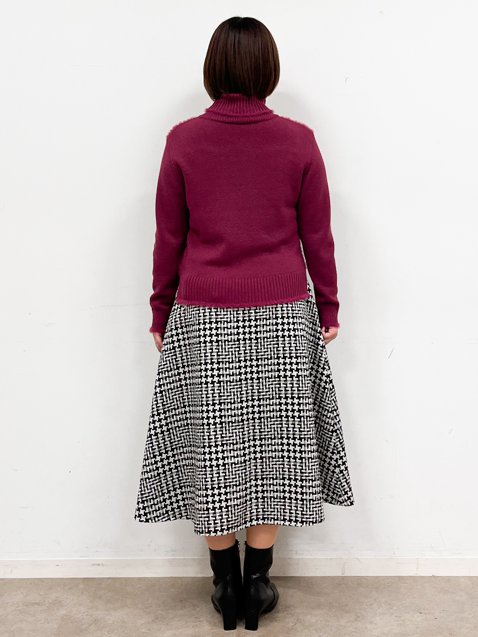 mikikoさんの「Reflect｜パール調バー&times;チェーンネックレス」を使ったコーディネート