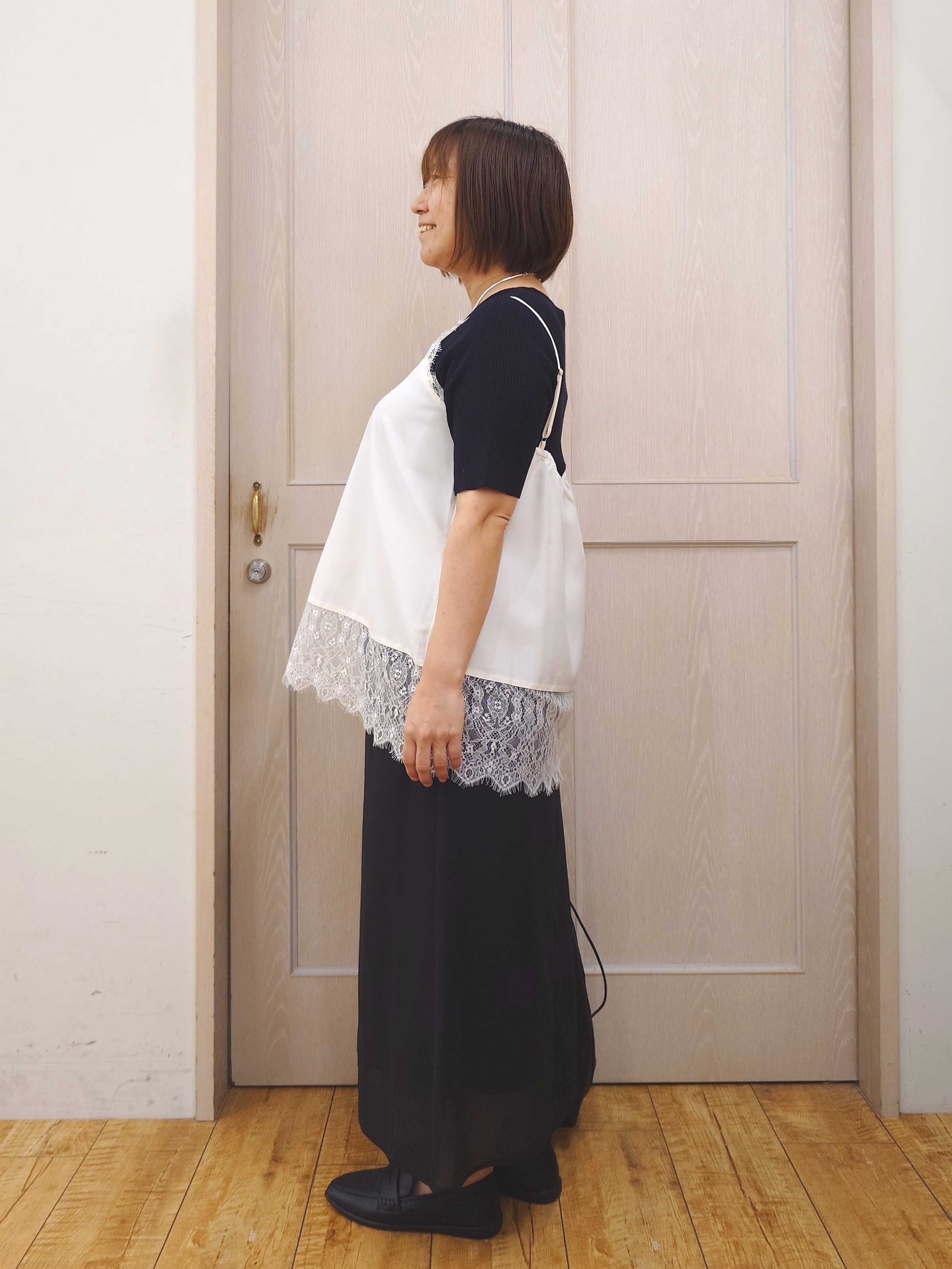 とろろさんの「SHOO･LA･RUE｜【洗濯機可/S-LL】体型カバーしながらこなれ見え レース付きキャミソール」を使ったコーディネート