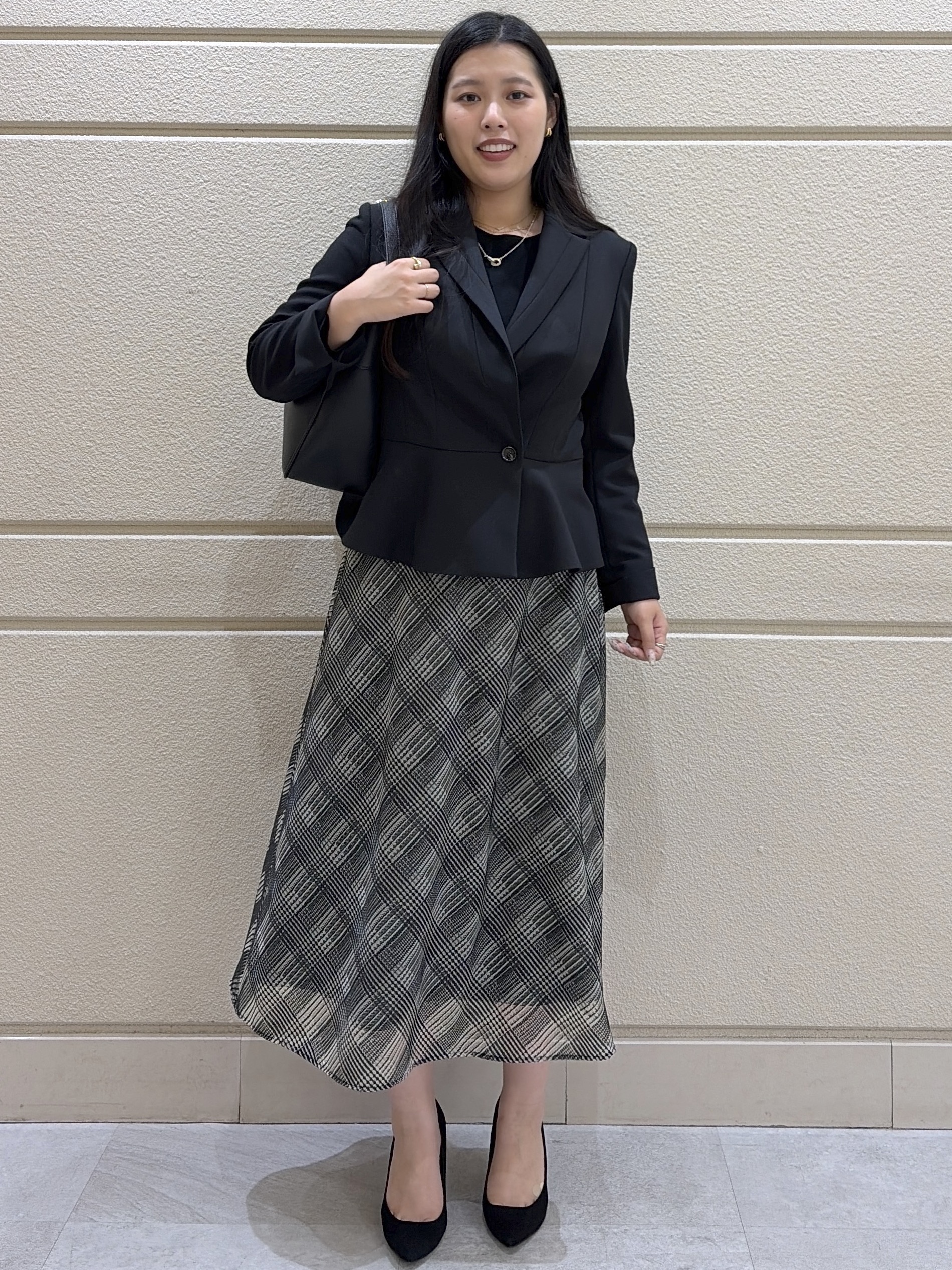 Momokaさんの「COUP DE CHANCE｜【手洗い可／日本製／スーツ可】ペプラムジャケット」を使ったコーディネート