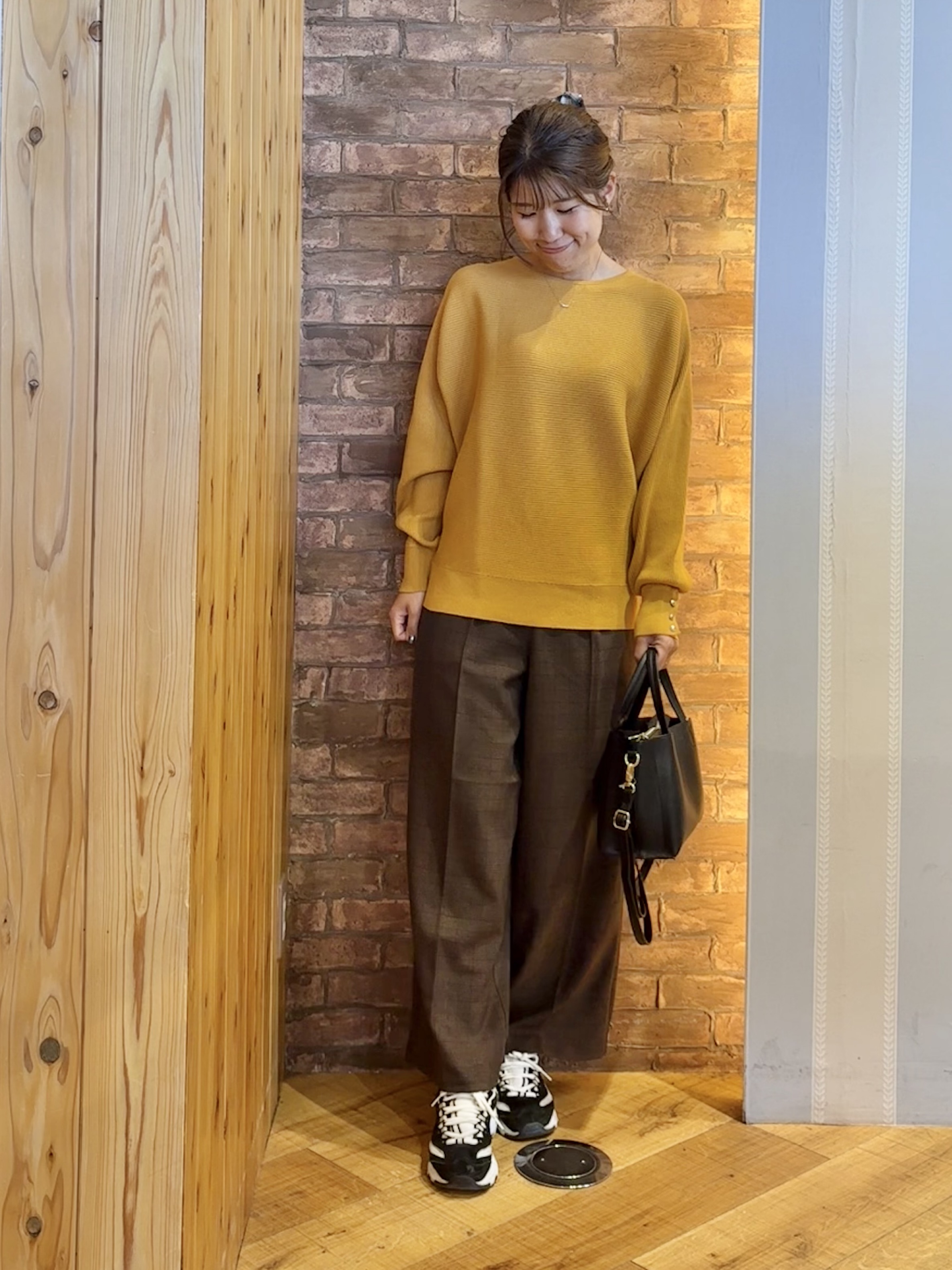 mieさんの「SHOO･LA･RUE｜【洗濯機可/体型カバー】やわらかリブドルマンニット」を使ったコーディネート