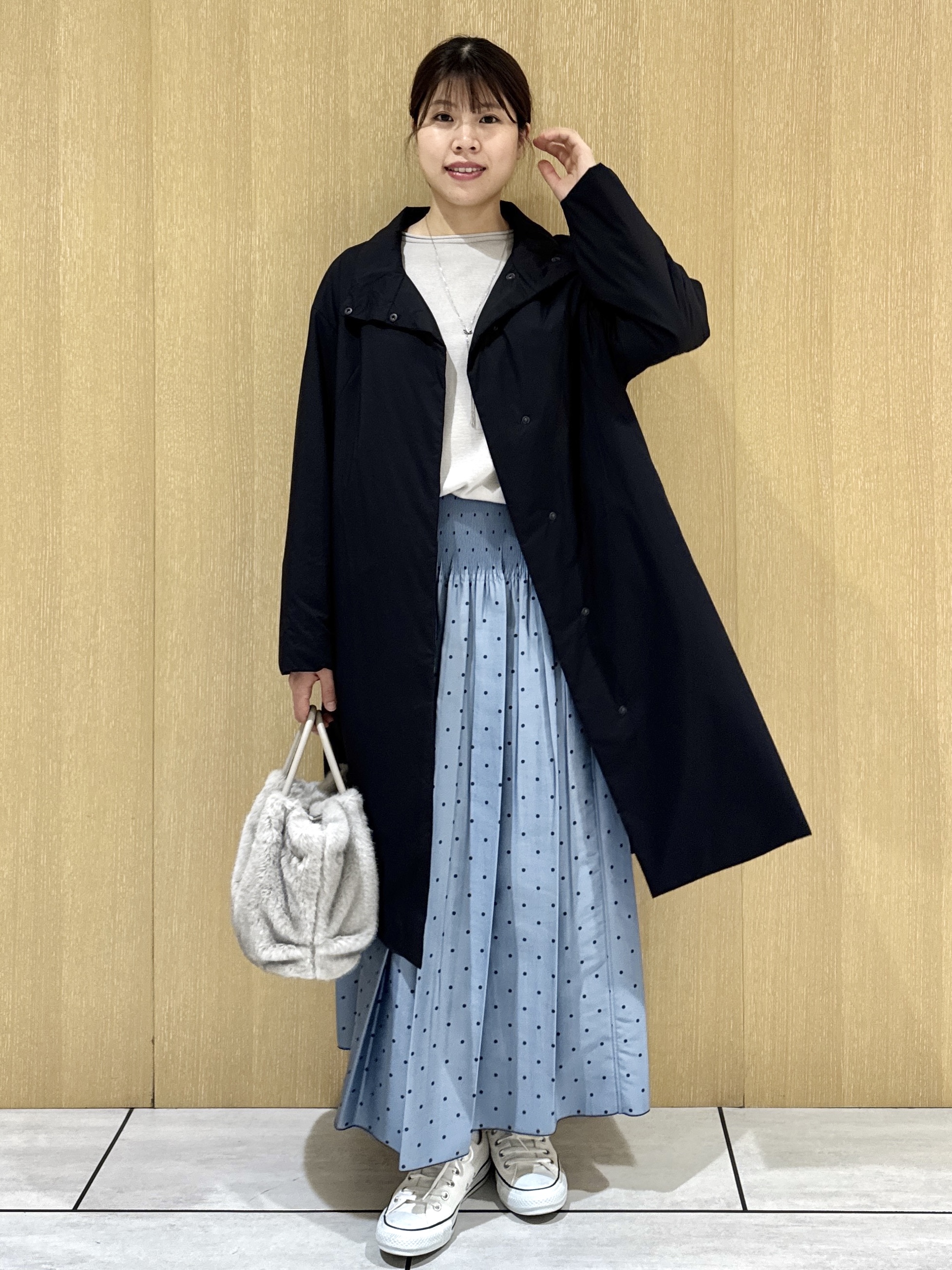 nanaさんの「UNTITLED｜【撥水/軽量/薄中綿入り】スタンドカラーコート」を使ったコーディネート