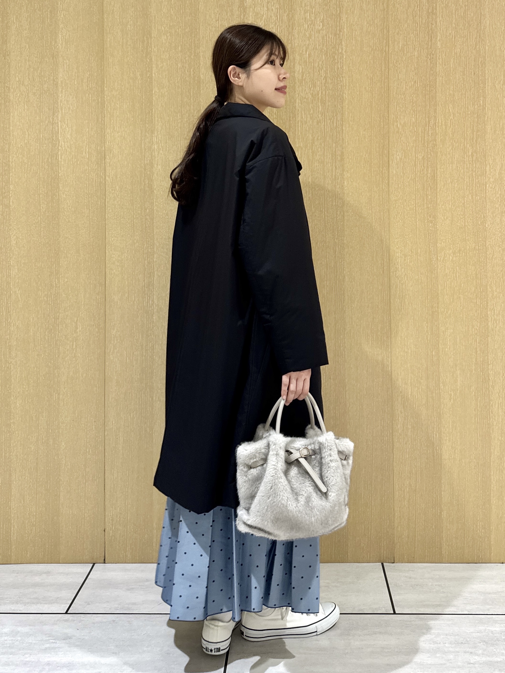 nanaさんの「UNTITLED｜【撥水/軽量/薄中綿入り】スタンドカラーコート」を使ったコーディネート