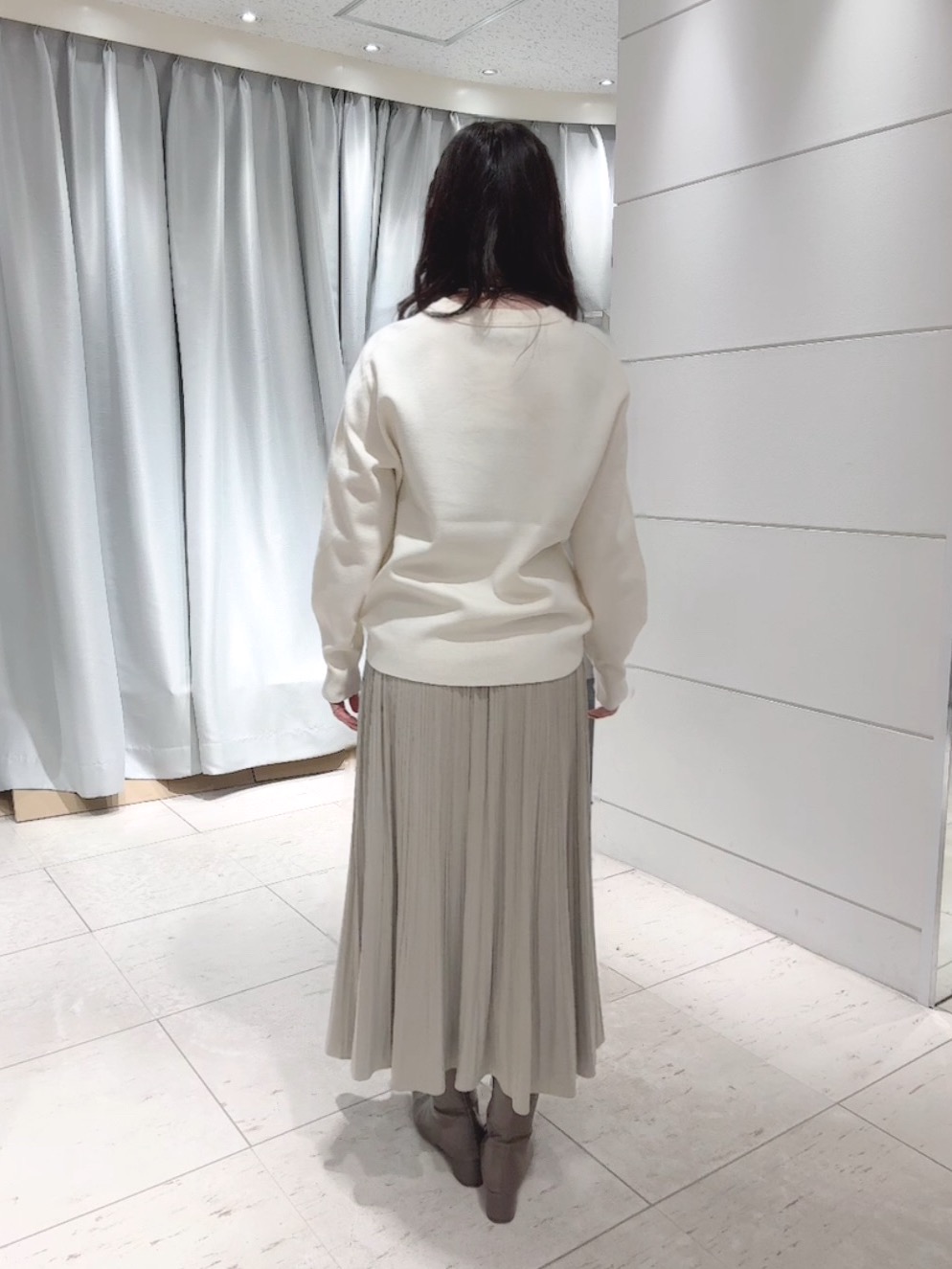 misaさんの「UNTITLED｜【軽アウター/秋羽織り】シャギーフーディ―カーディガン」を使ったコーディネート