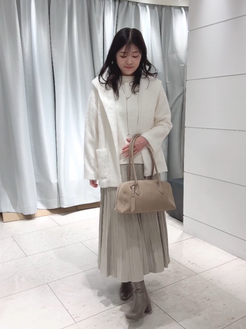 misaさんの「UNTITLED｜【軽アウター/秋羽織り】シャギーフーディ―カーディガン」を使ったコーディネート