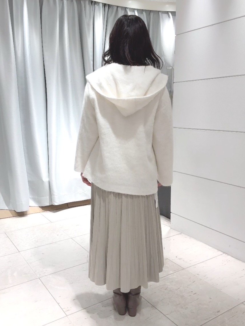 misaさんの「UNTITLED｜【軽アウター/秋羽織り】シャギーフーディ―カーディガン」を使ったコーディネート