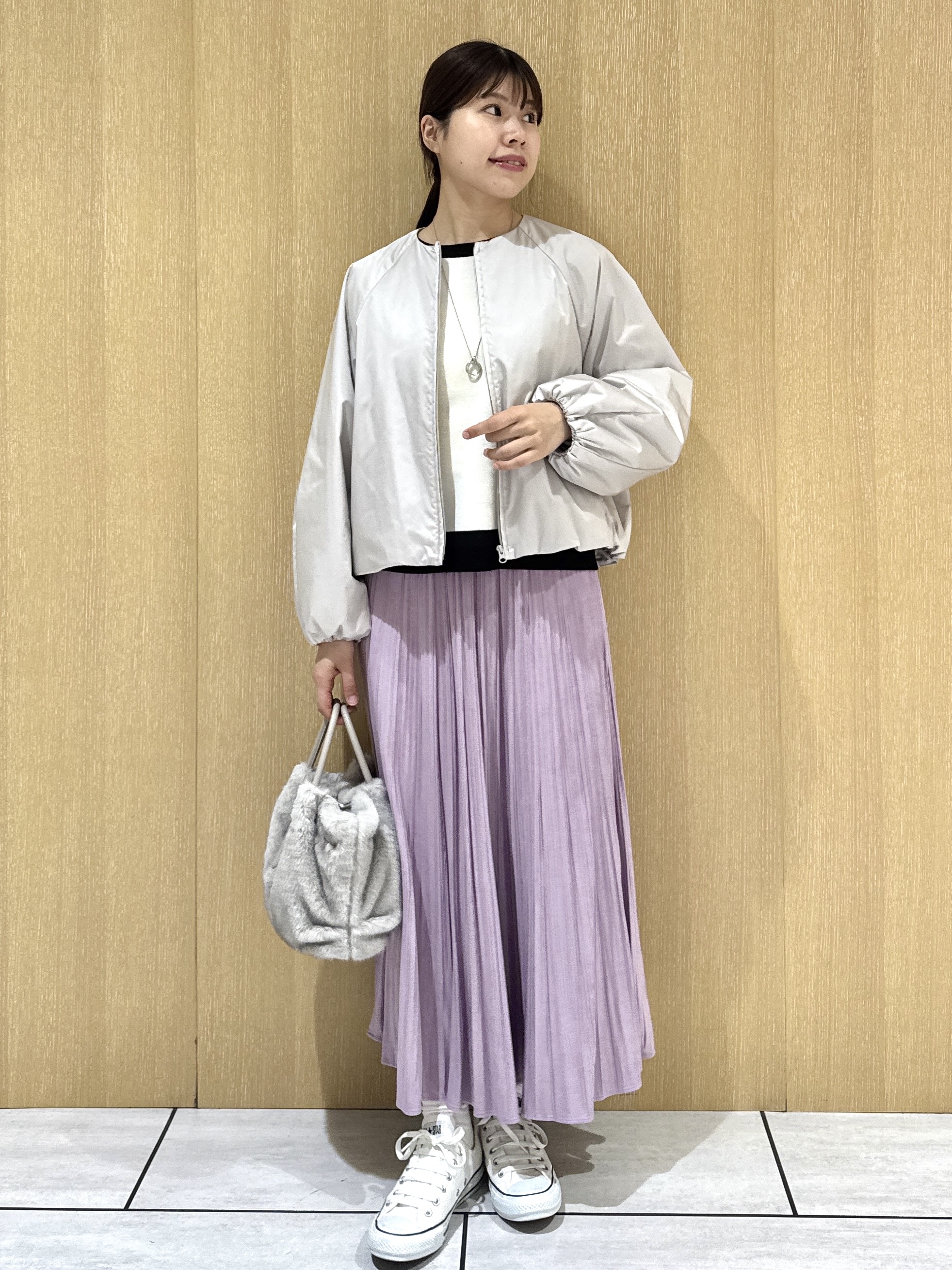 nanaさんの「UNTITLED｜【アンサンブル可/上品映え】モールラインクルーネックニット」を使ったコーディネート
