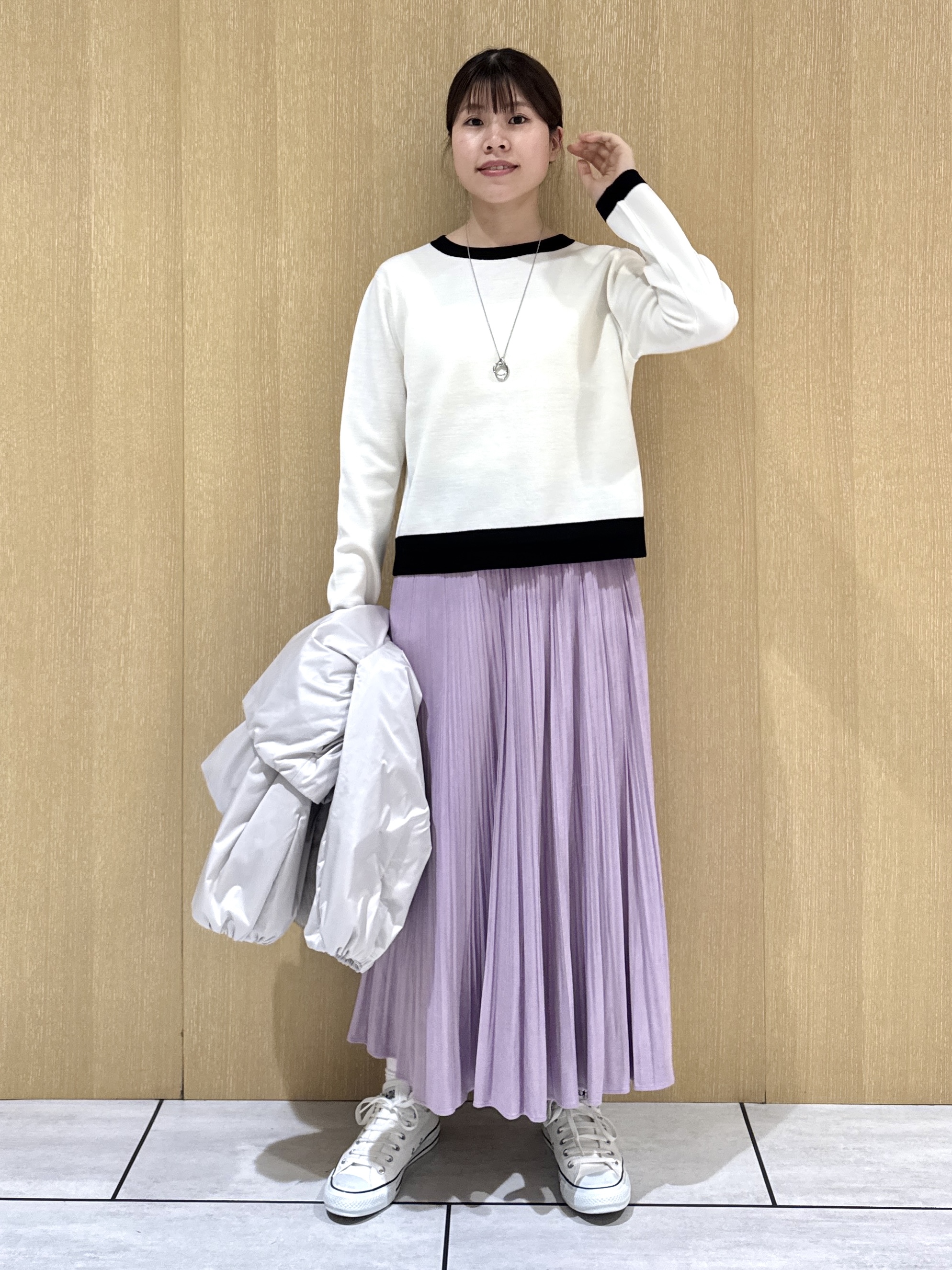 nanaさんの「UNTITLED｜【アンサンブル可/上品映え】モールラインクルーネックニット」を使ったコーディネート