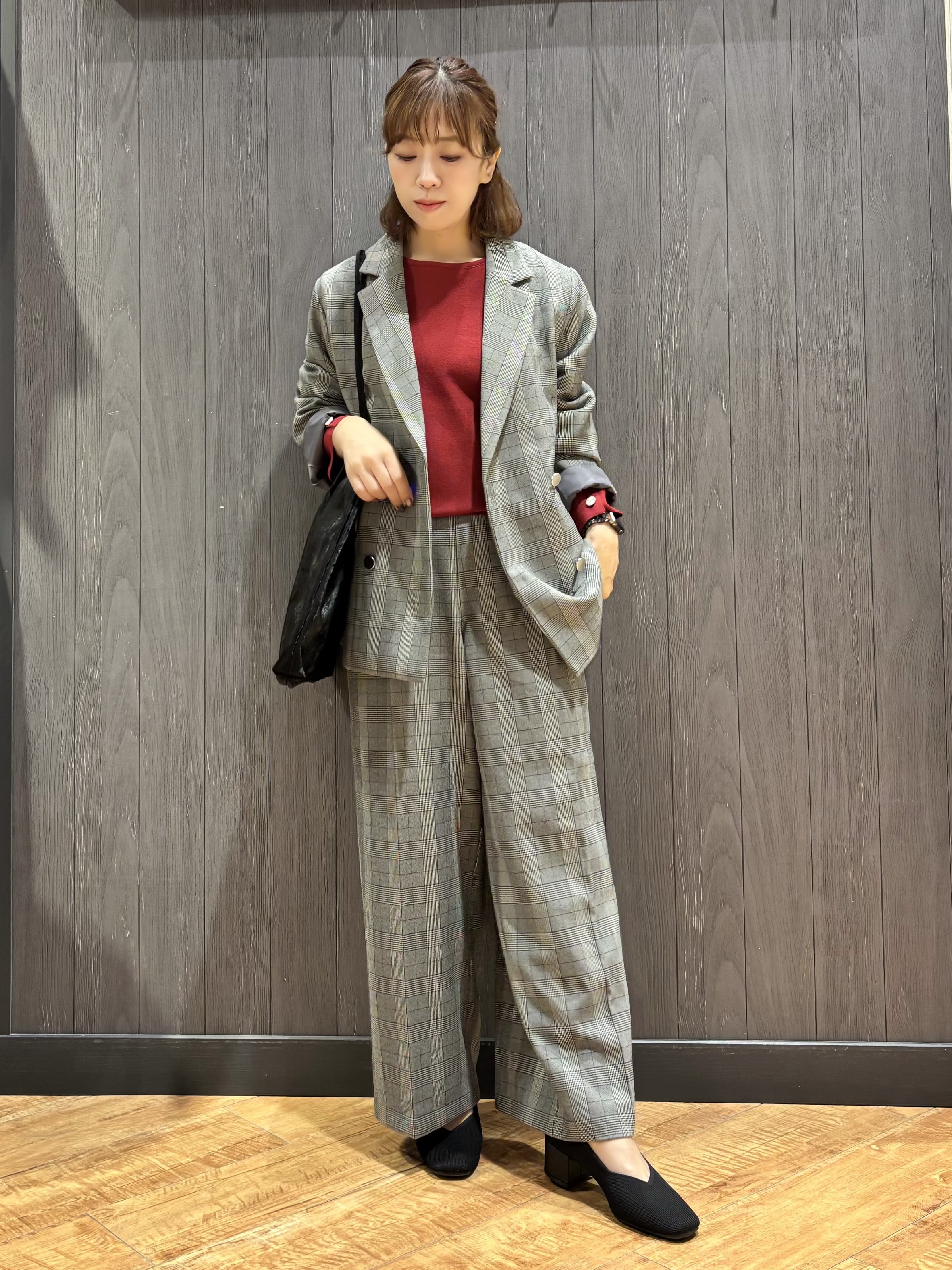 meiさんの「SHOO･LA･RUE｜【セットアップ可/洗濯後しわになりにくい】ウールフィール ダブルジャケット」を使ったコーディネート