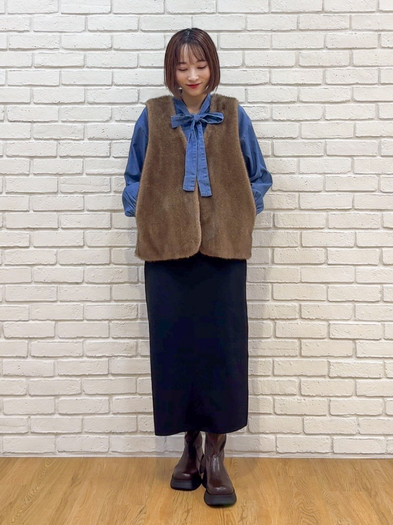 𝐜𝐡𝐢𝐤𝐚さんの「SHOO･LA･RUE｜【S-LL/洗濯機可】華やぐデニムボウタイリボンシャツ」を使ったコーディネート