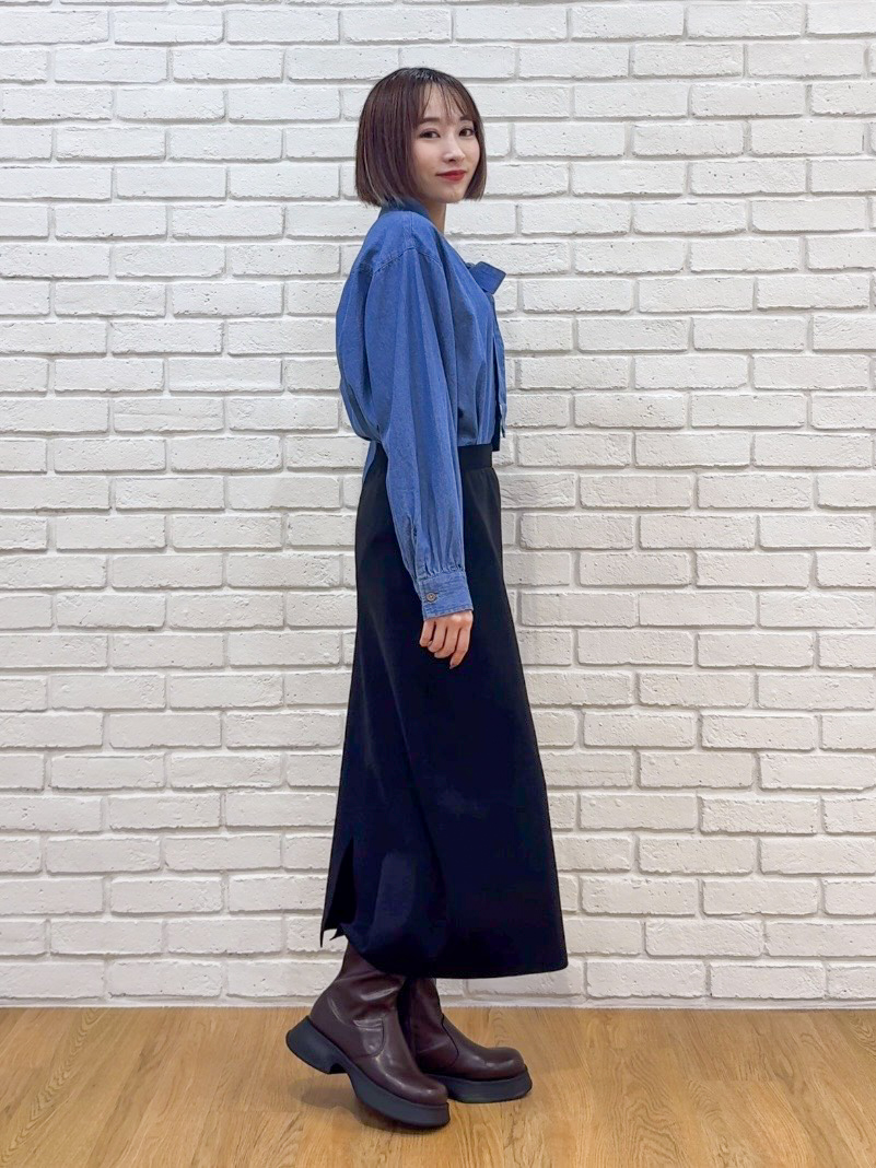 𝐜𝐡𝐢𝐤𝐚さんの「SHOO･LA･RUE｜【S-LL/洗濯機可】華やぐデニムボウタイリボンシャツ」を使ったコーディネート