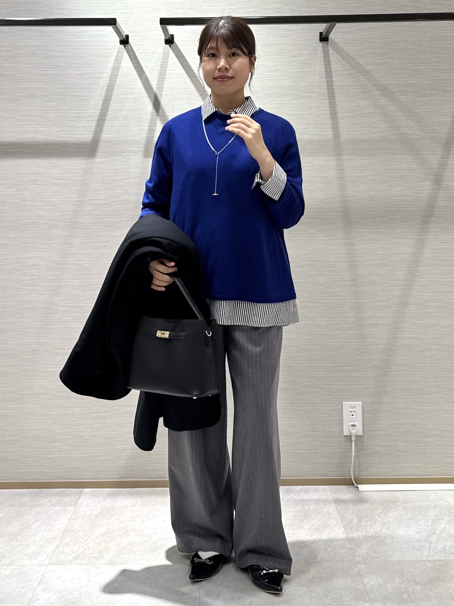 nanaさんの「UNTITLED｜【きれいに体型カバー/8色展開】Aラインシルエットニットプルオーバー」を使ったコーディネート