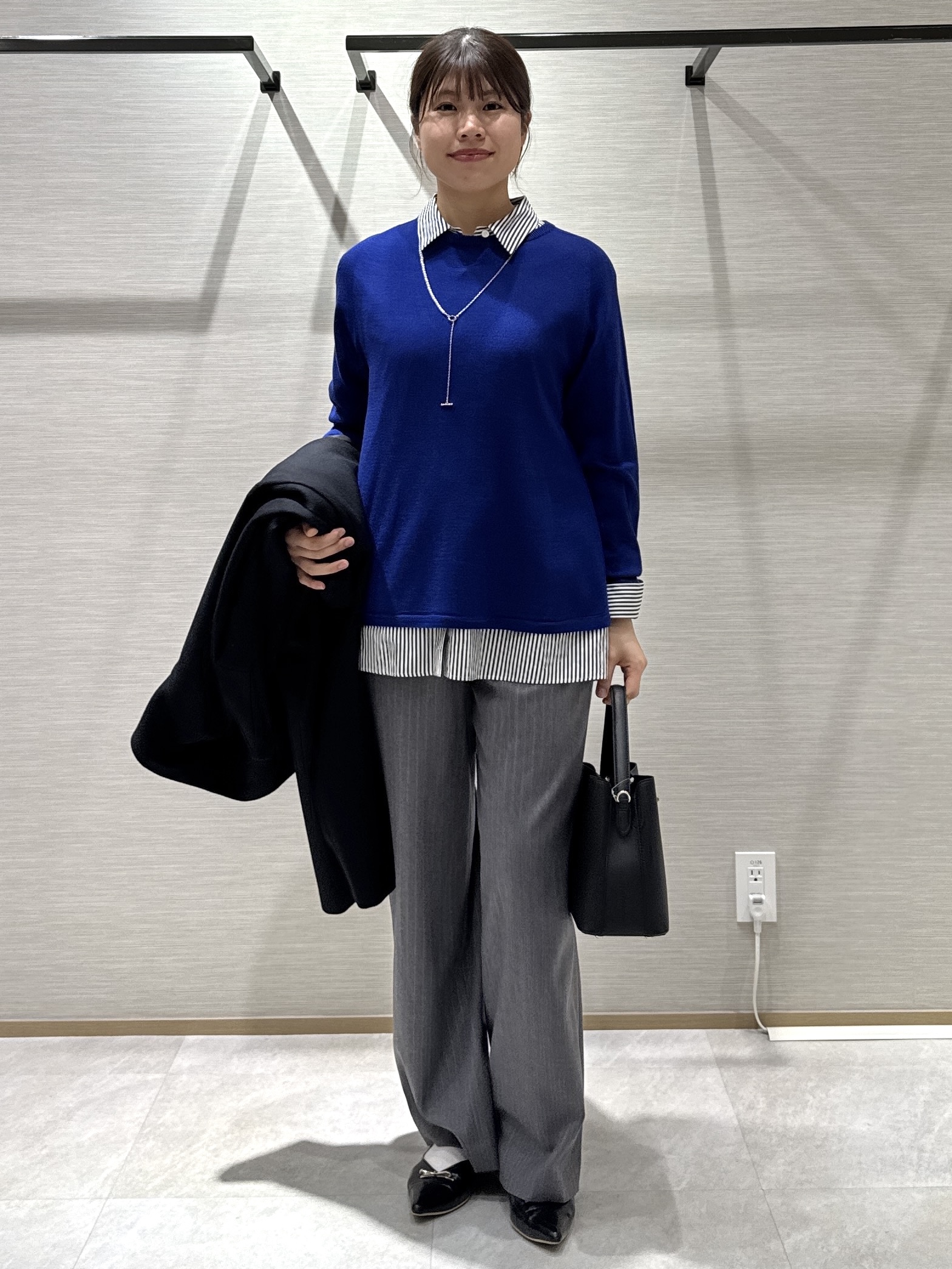 nanaさんの「UNTITLED｜【きれいに体型カバー/8色展開】Aラインシルエットニットプルオーバー」を使ったコーディネート