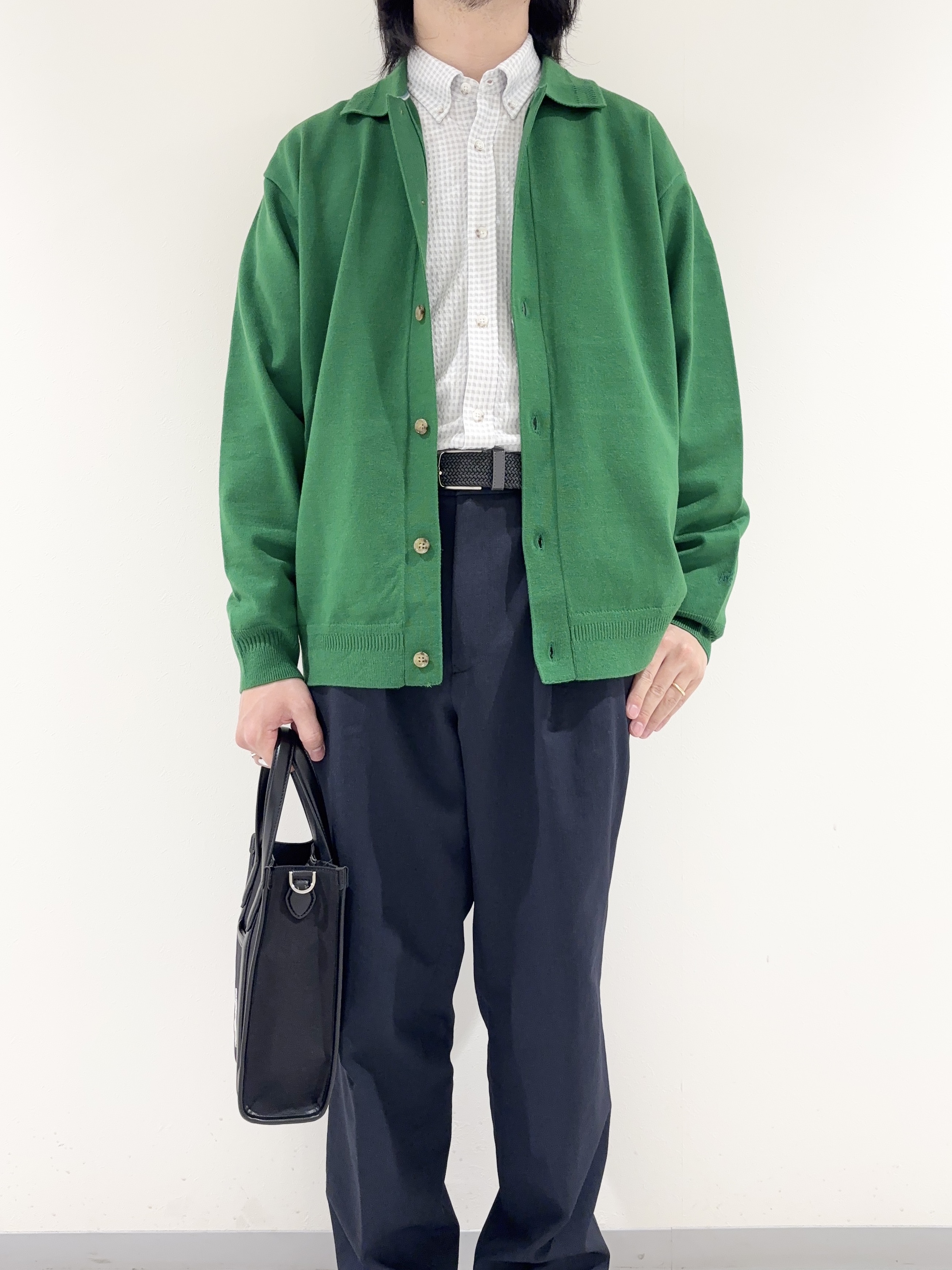 及川さんの「TAKEO KIKUCHI｜ニット シャツ カーディガン」を使ったコーディネート