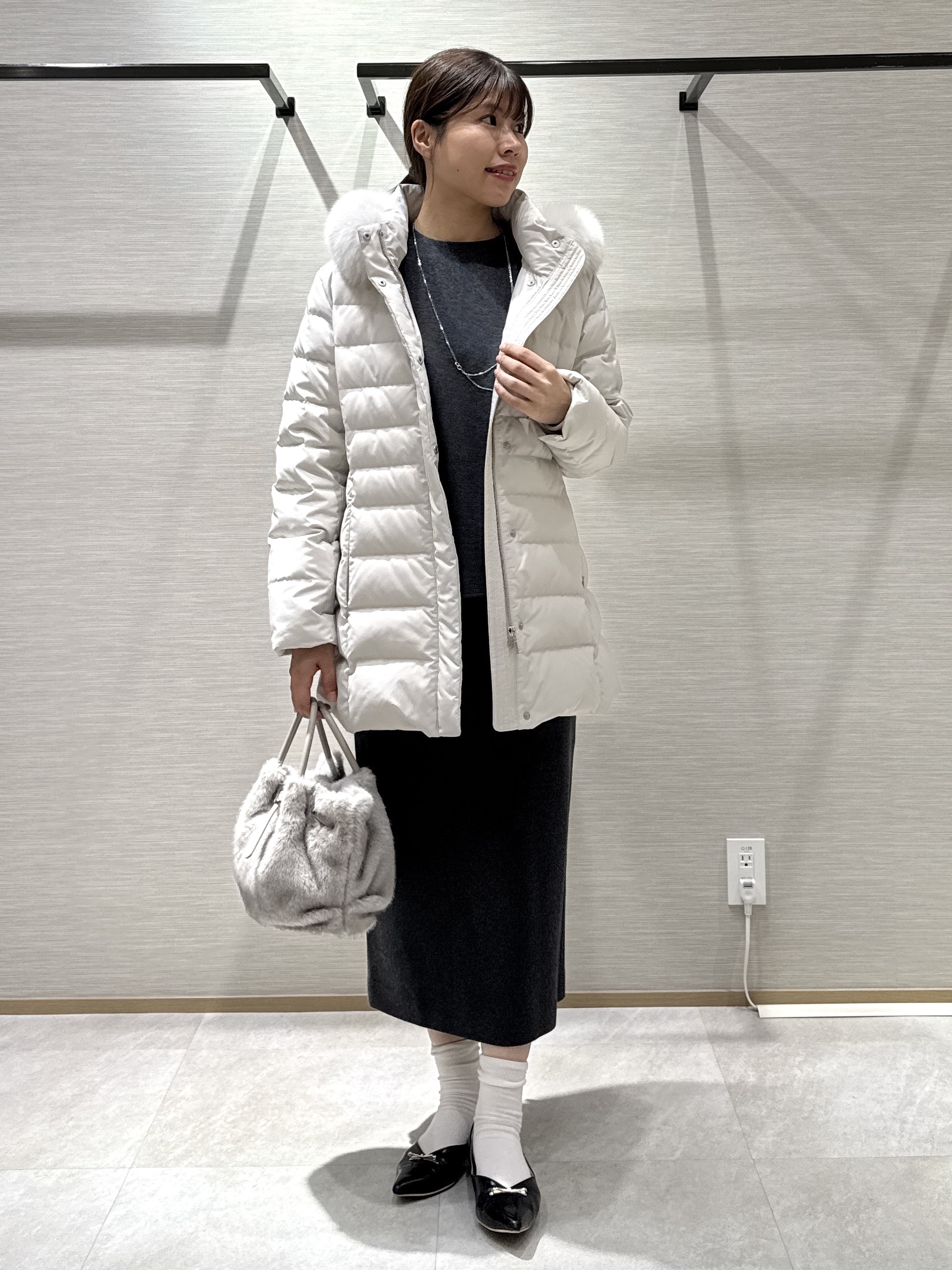 nanaさんの「UNTITLED｜【セットアップ可/スウェットライク】袖口シャツドッキングプルオーバー」を使ったコーディネート
