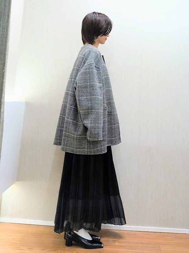 ミズタさんの「UNTITLED｜【マフラー付き/ゆったり】リバーコート」を使ったコーディネート