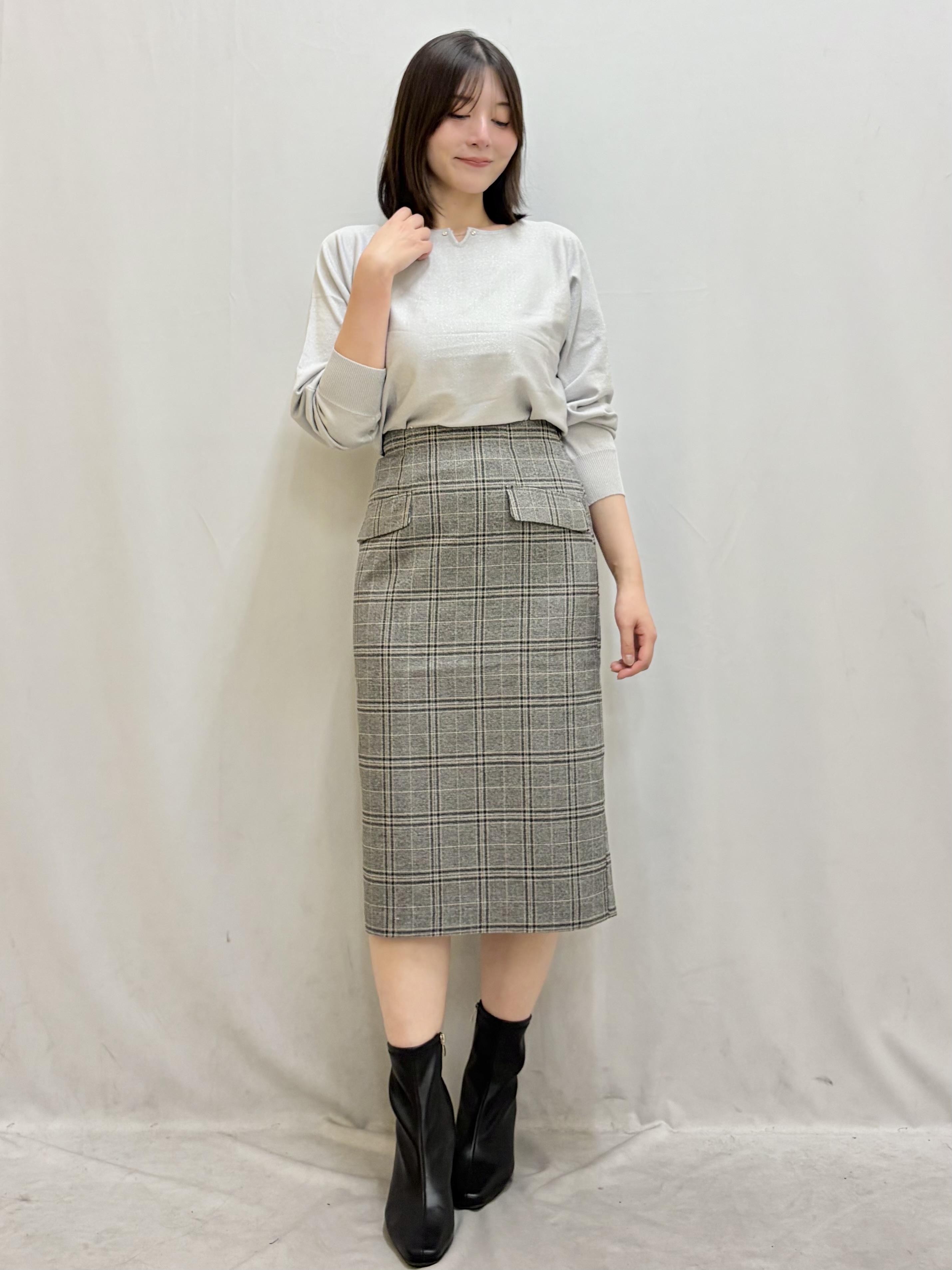 kasumiさんの「index｜【8色／S-3Lサイズ】ビジュー付きドルマンニット《洗濯機OK／抗ピリング》」を使ったコーディネート
