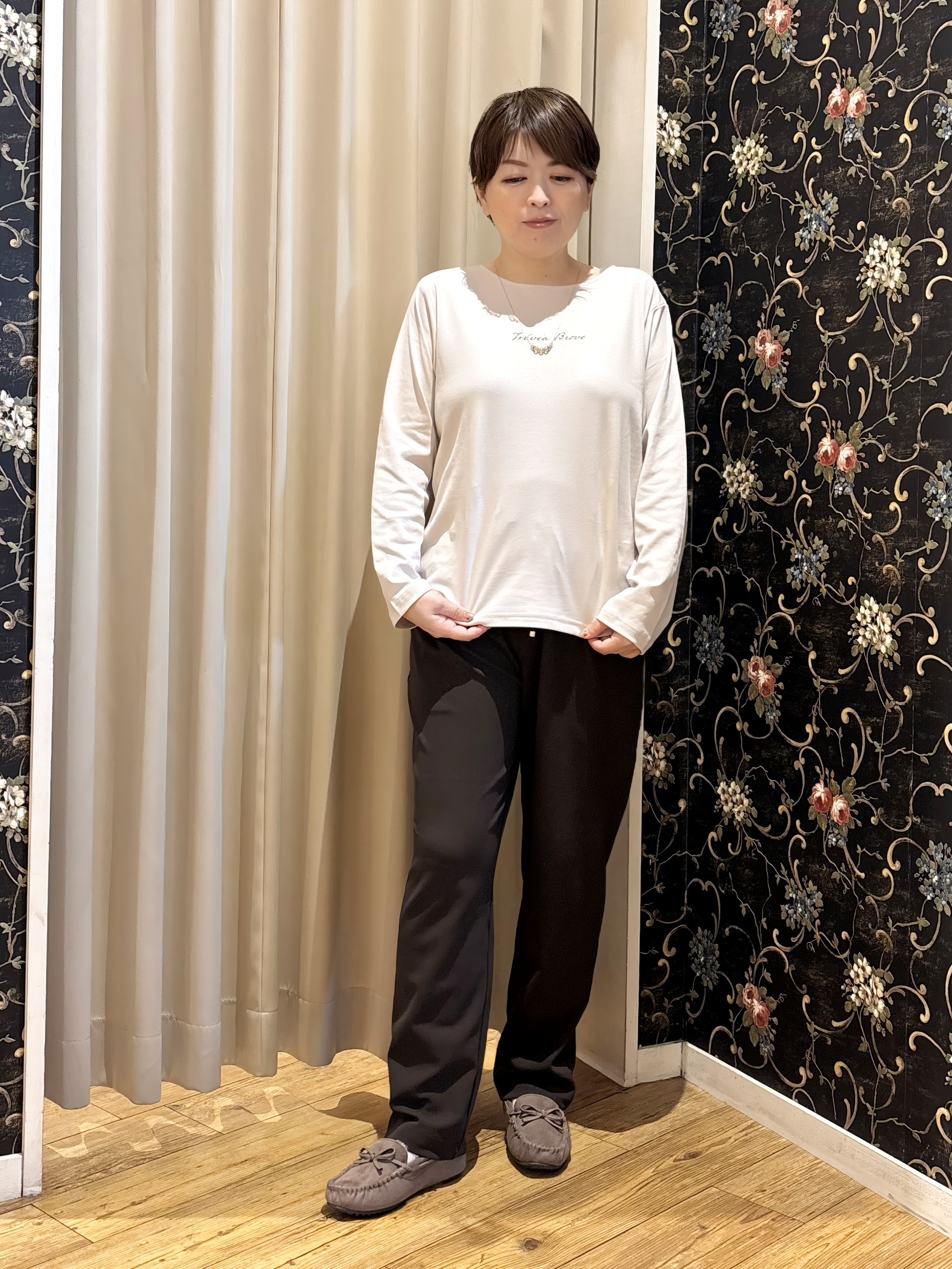 たみさんの「SHOO･LA･RUE｜【セットアップ可/洗濯機可】軽やかに羽織れる スポンディッシュ ニットカーディガン」を使ったコーディネート