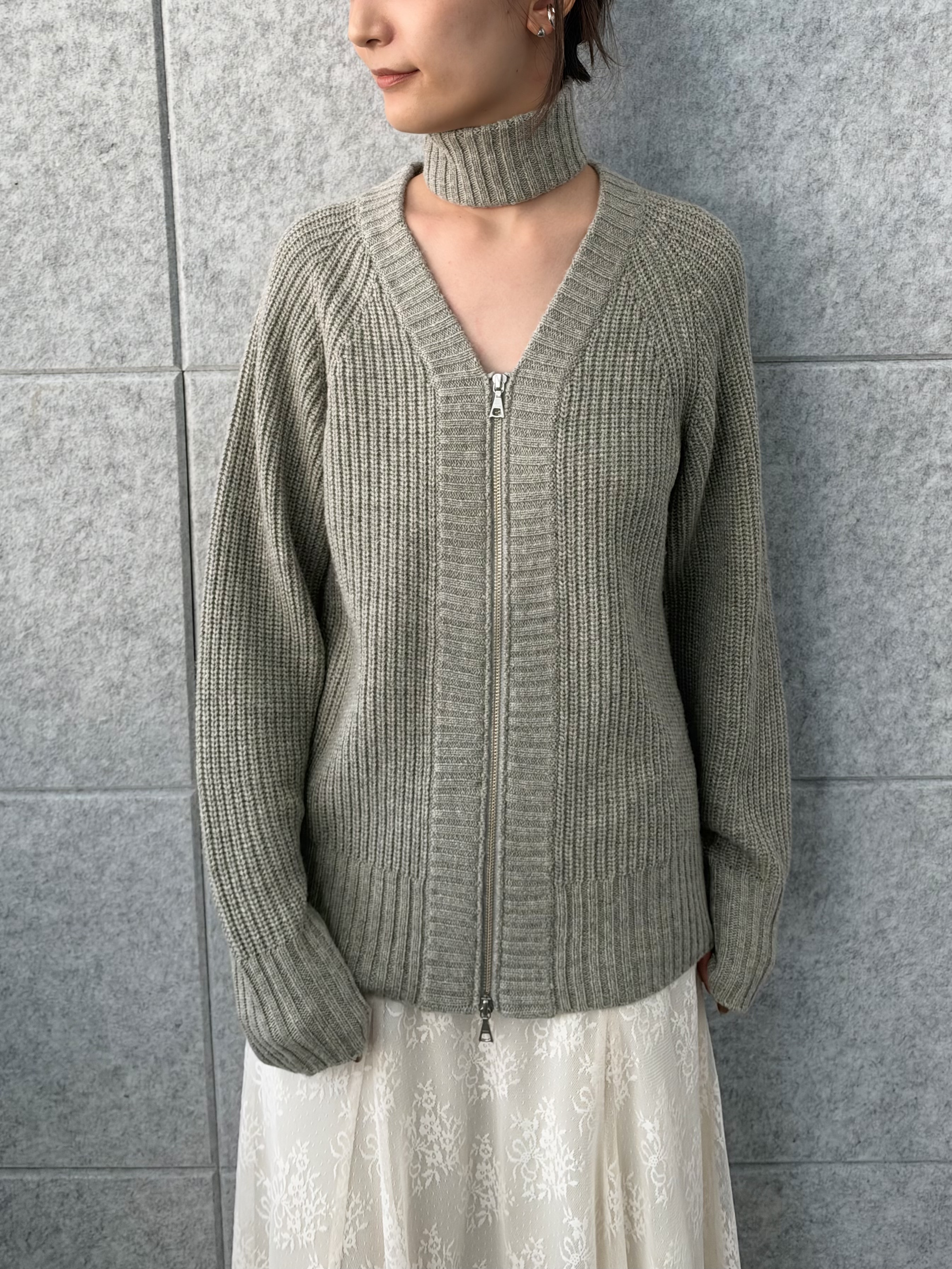 uchi__yamaさんの「CODE A｜【Re】dual form zip knit」を使ったコーディネート