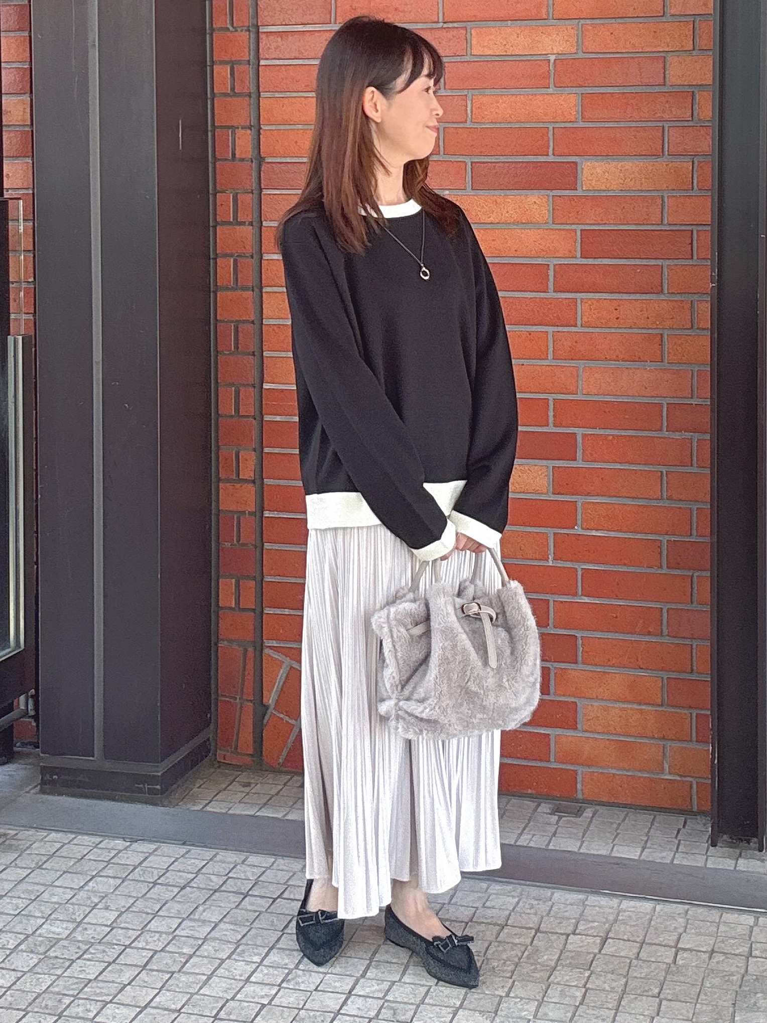makiさんの「UNTITLED｜【アンサンブル可/上品映え】モールラインクルーネックニット」を使ったコーディネート