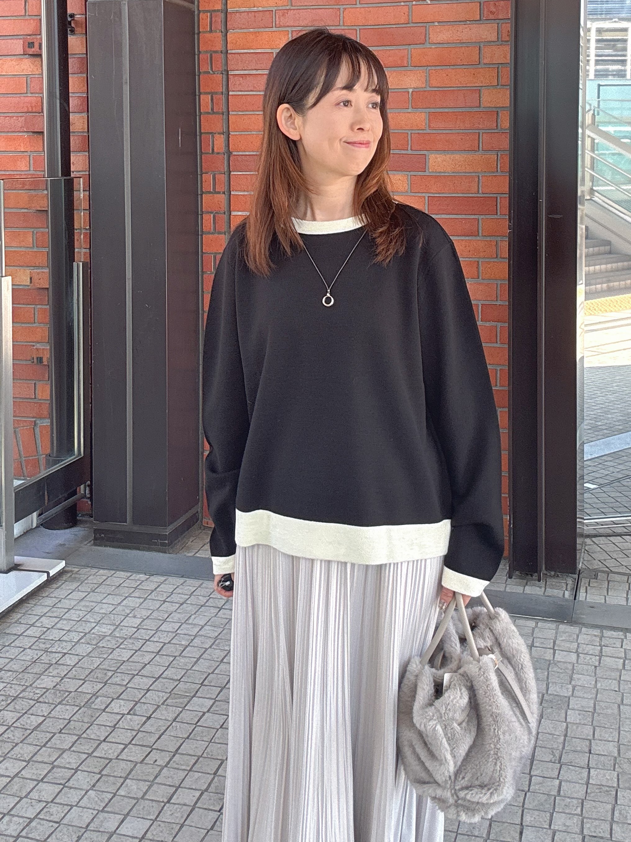 makiさんの「UNTITLED｜【アンサンブル可/上品映え】モールラインクルーネックニット」を使ったコーディネート
