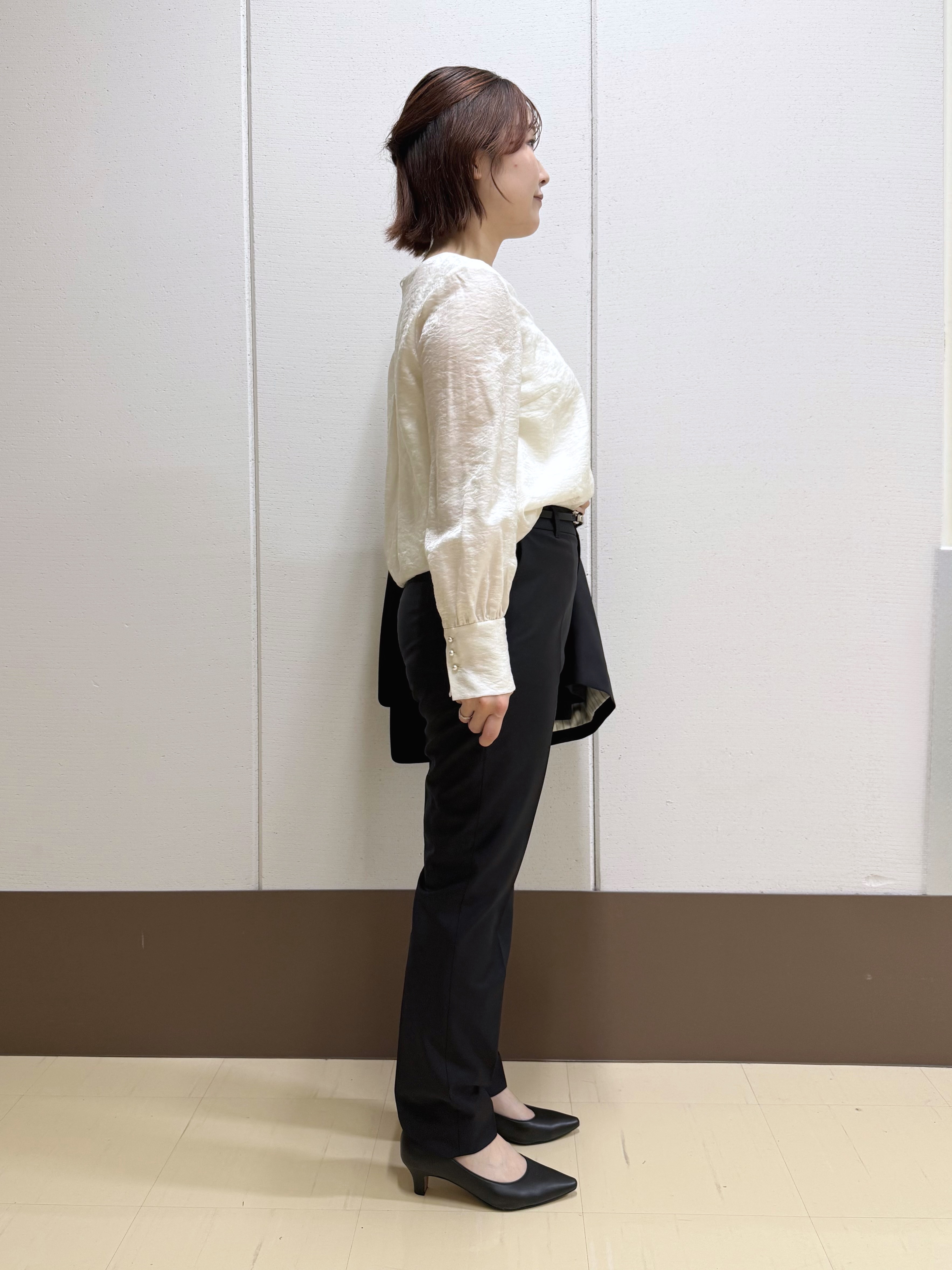 Rikoさんの「INDIVI｜【日本製／シルク混】ジャカードVネックブラウス」を使ったコーディネート