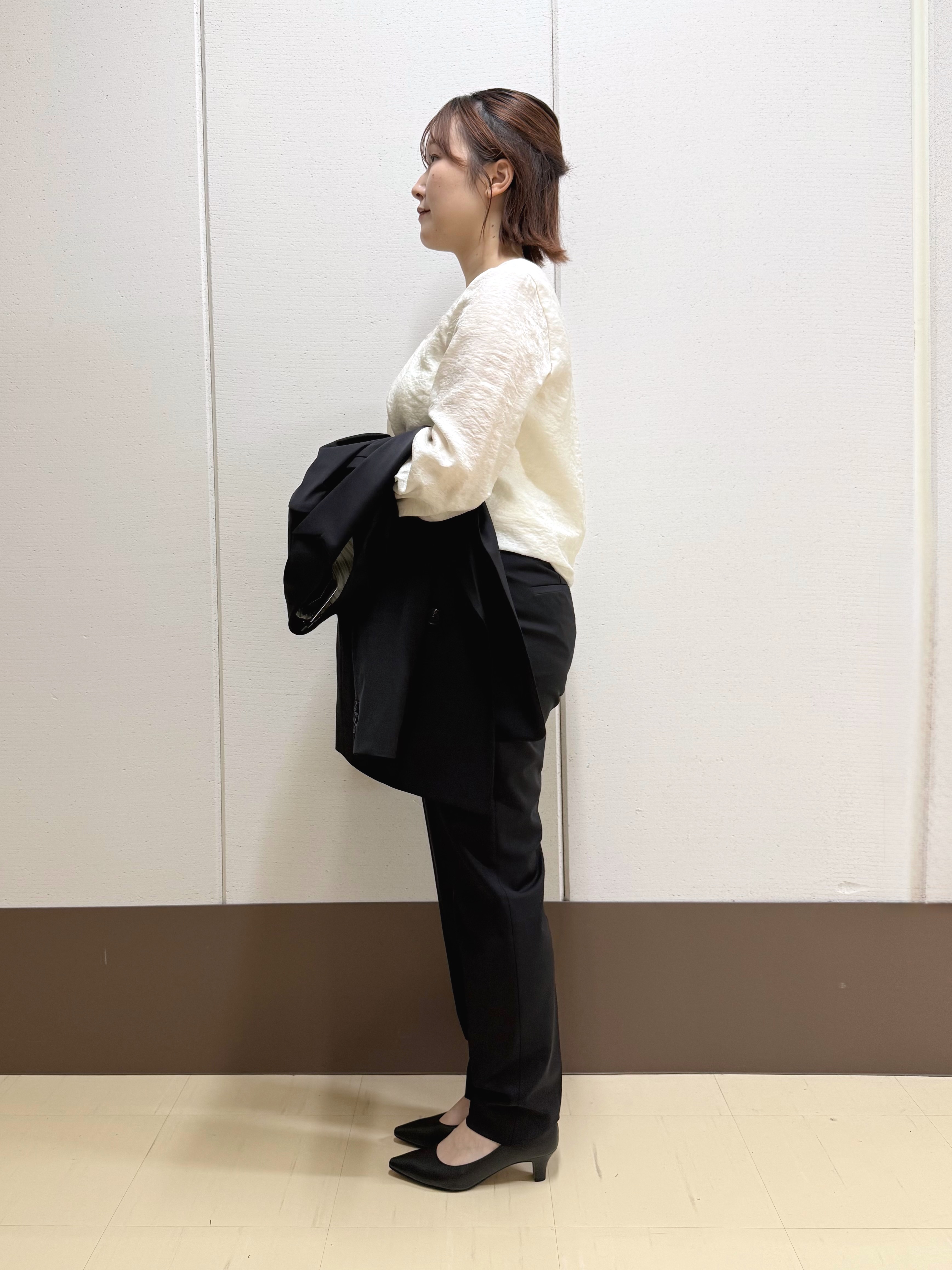Rikoさんの「INDIVI｜【日本製／シルク混】ジャカードVネックブラウス」を使ったコーディネート