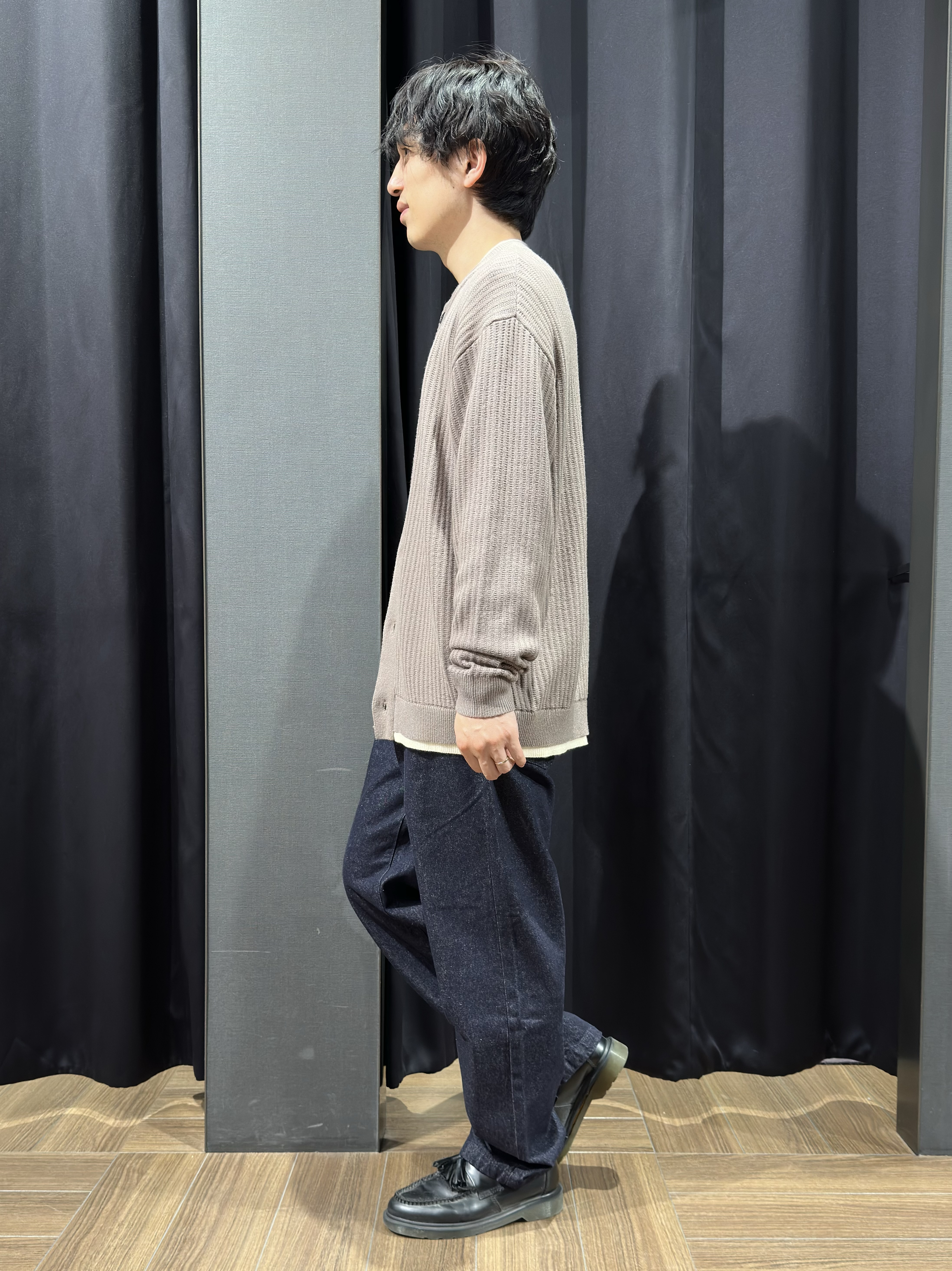 tomoyaさんの「THE SHOP TK｜レイヤードデザイン カーディガン」を使ったコーディネート