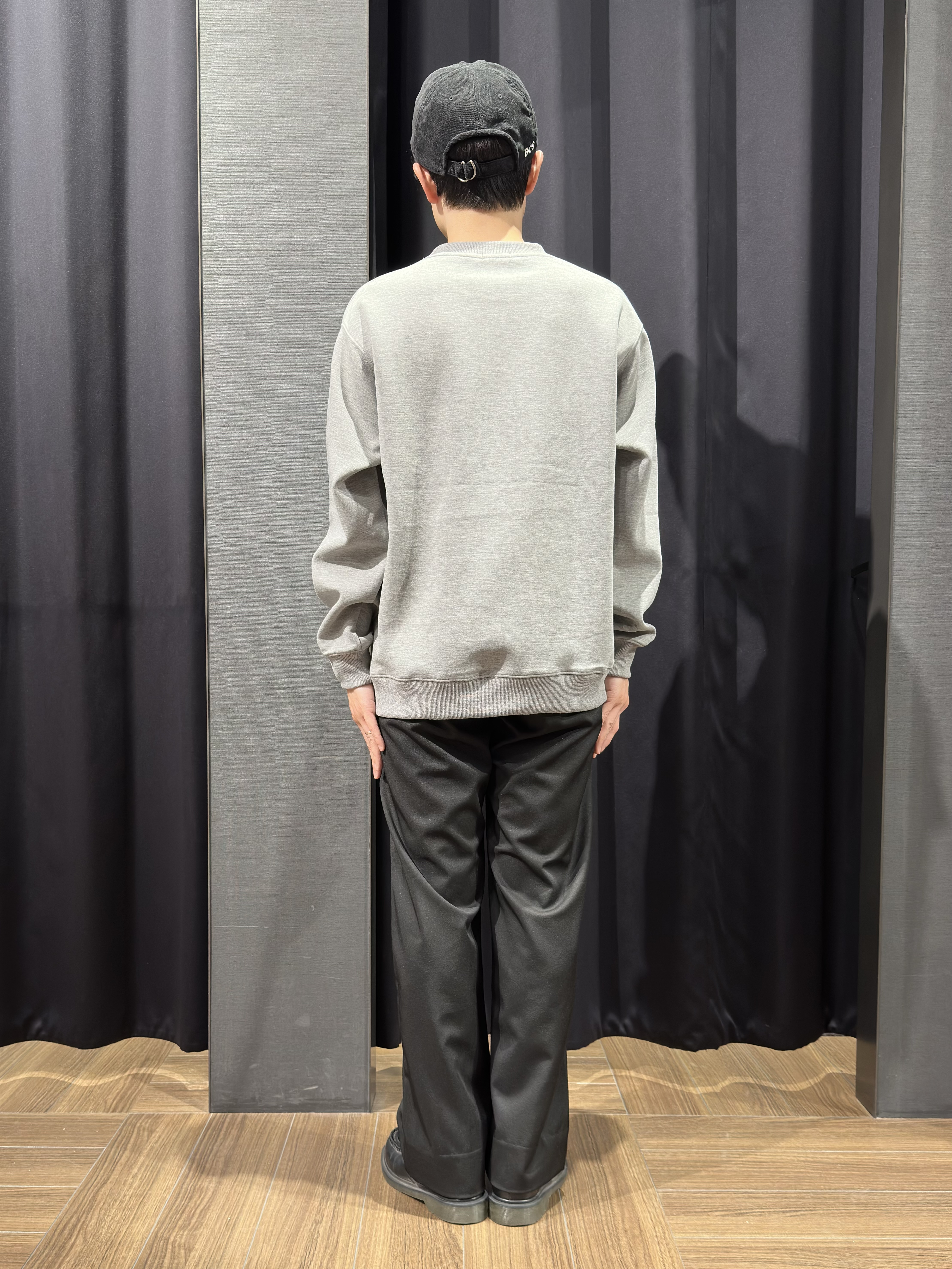 tomoyaさんの「THE SHOP TK｜POLO BCS ／ 別注ダンボールスウェット」を使ったコーディネート