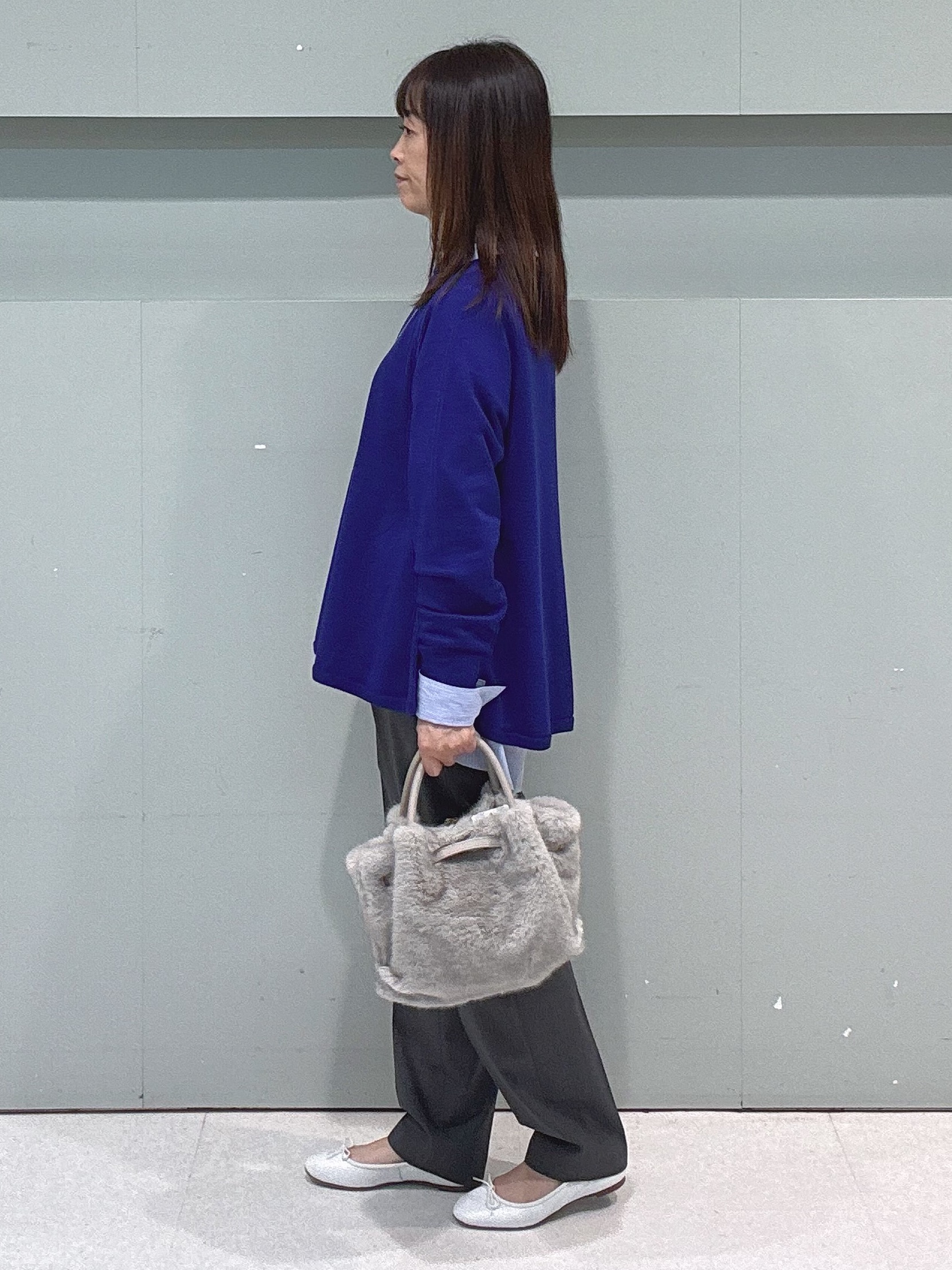 makiさんの「UNTITLED｜【きれいに体型カバー/8色展開】Aラインシルエットニットプルオーバー」を使ったコーディネート