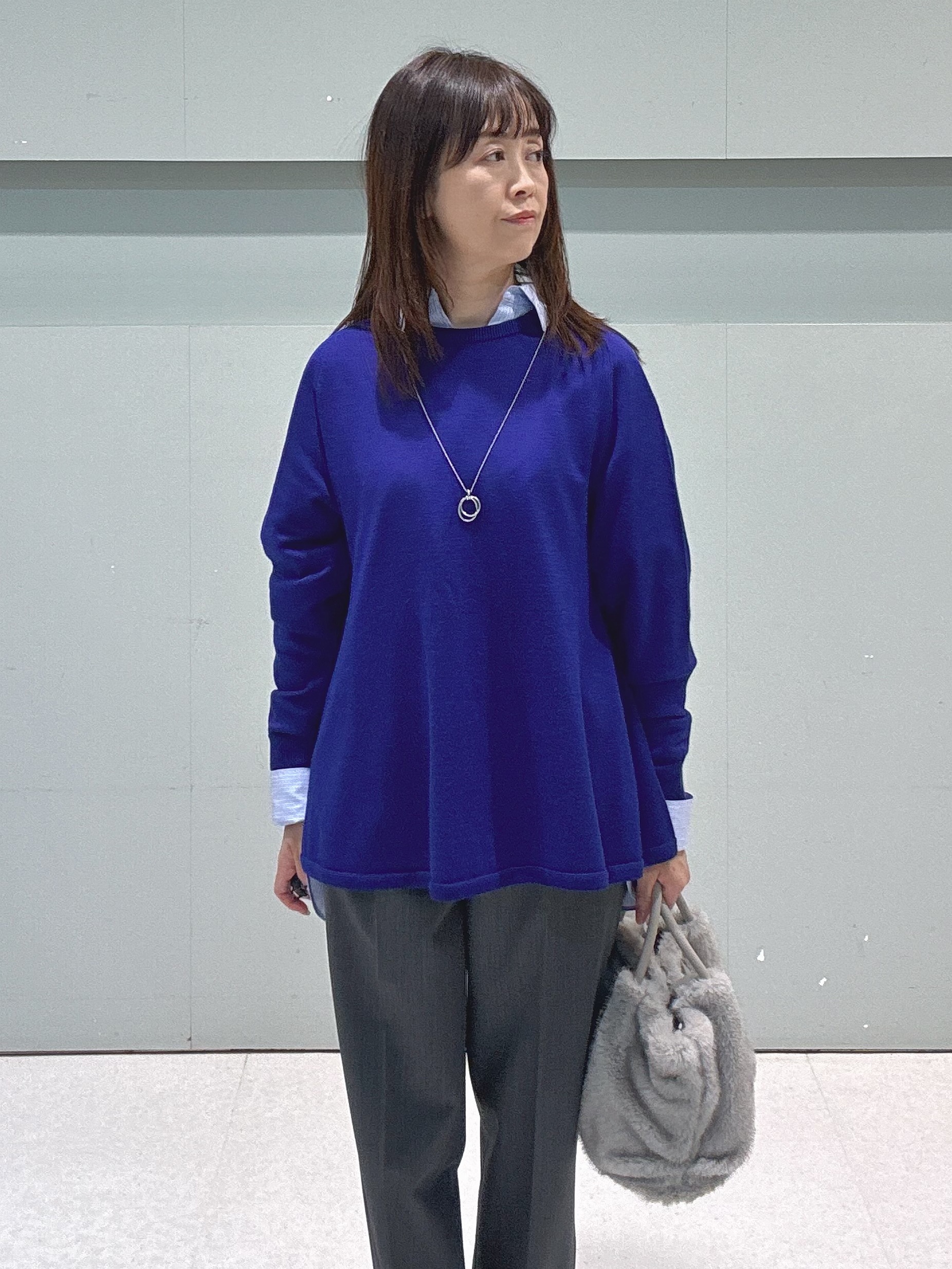 makiさんの「UNTITLED｜【きれいに体型カバー/8色展開】Aラインシルエットニットプルオーバー」を使ったコーディネート