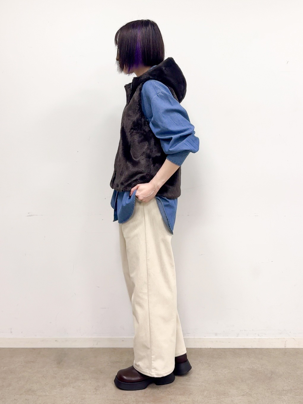 𝐜𝐡𝐢𝐤𝐚さんの「SHOO･LA･RUE｜【洗濯機可/撥水/マルチWAY】ファーライナー付き 毎日欲張りマンパ」を使ったコーディネート