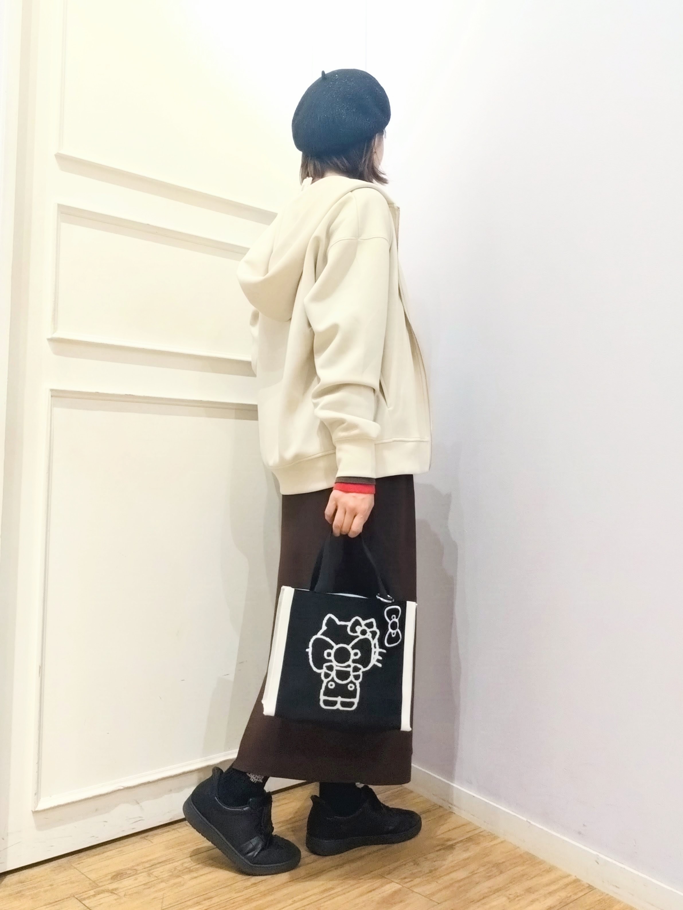miomioさんの「SHOO･LA･RUE｜【洗濯機可/S-LL】配色がアクセントに。スウェットライクニット」を使ったコーディネート
