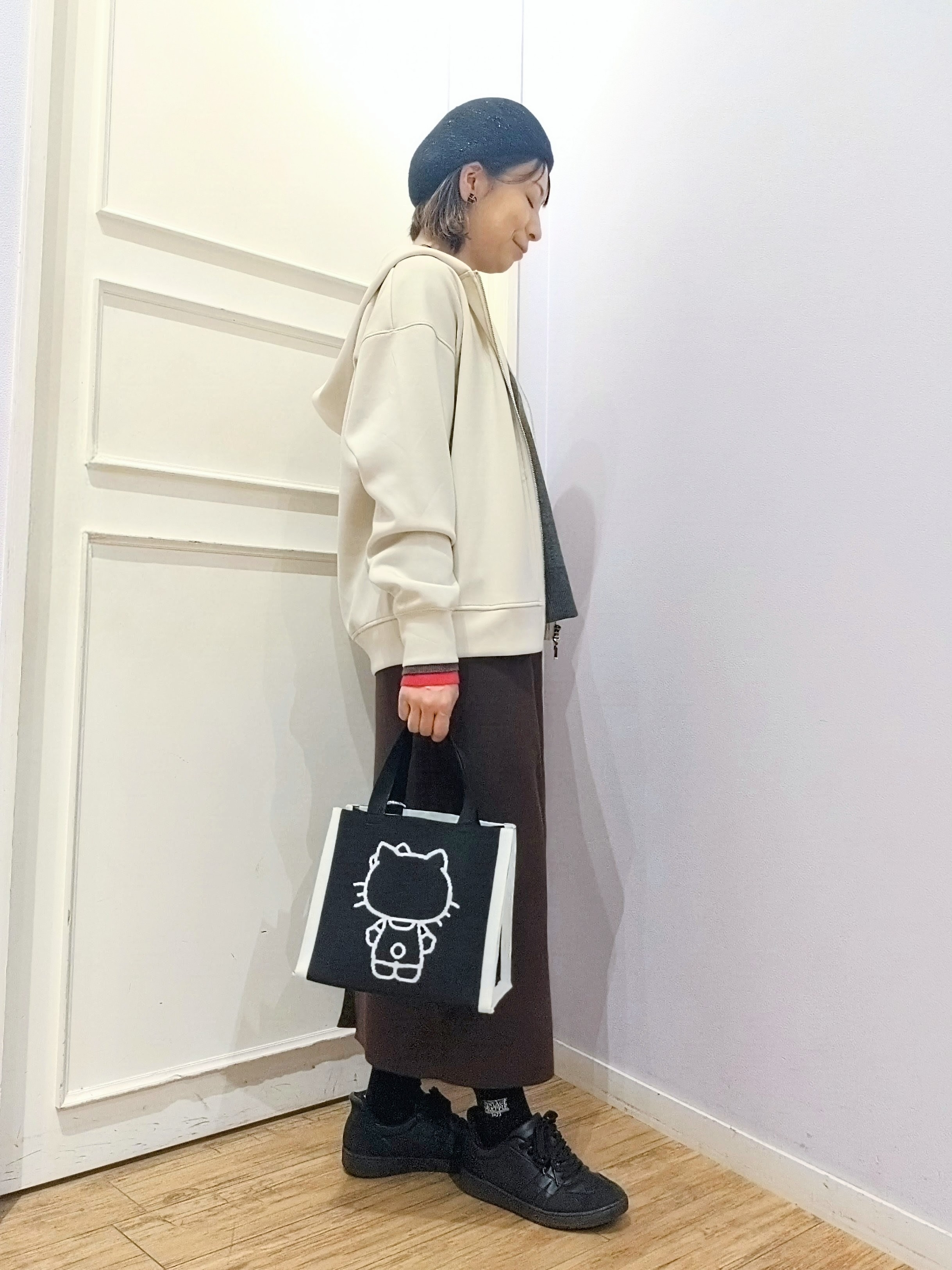 miomioさんの「SHOO･LA･RUE｜【洗濯機可/S-LL】配色がアクセントに。スウェットライクニット」を使ったコーディネート
