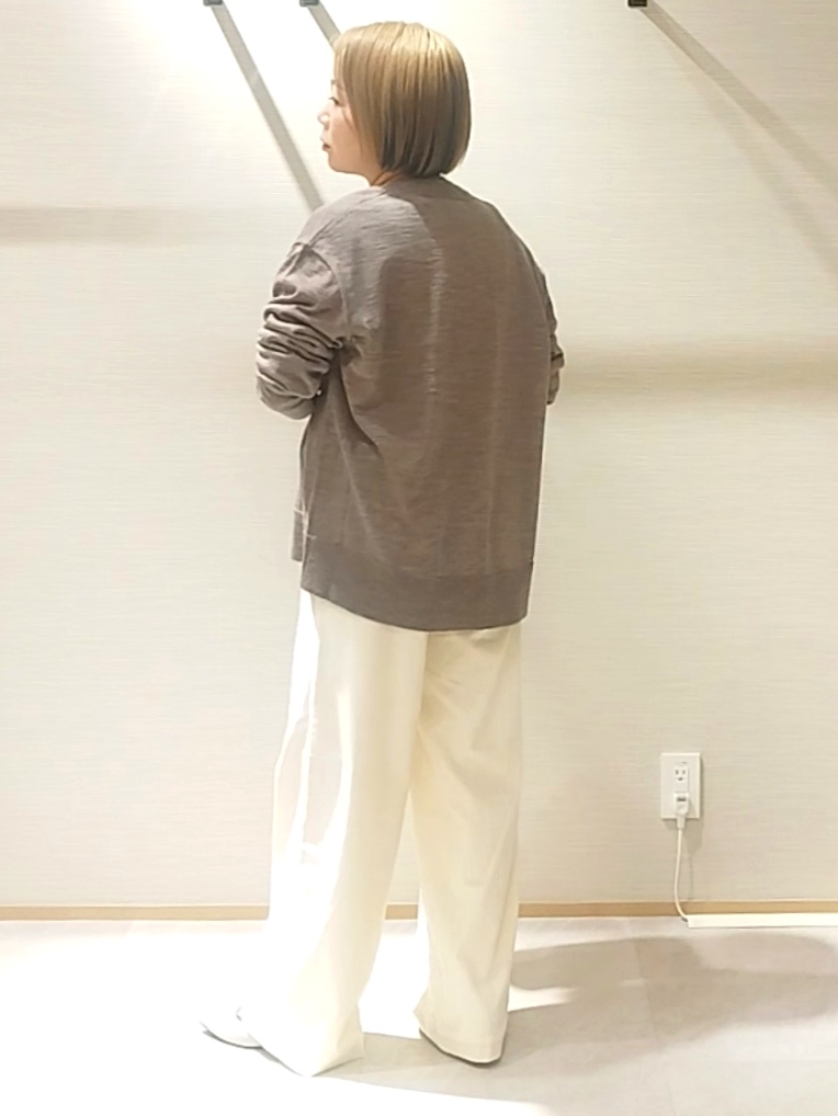 s u g iさんの「UNTITLED｜【アンサンブル可/秋羽織り/通勤】シルクウールカシミヤカーディガン」を使ったコーディネート
