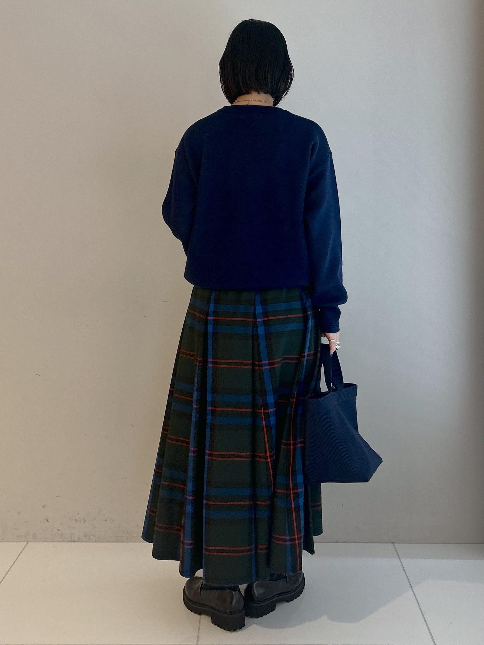 Hirokaさんの「Dessin｜【店頭人気/洗濯機OK/秋レイヤード】スウェットライク ロゴニット」を使ったコーディネート
