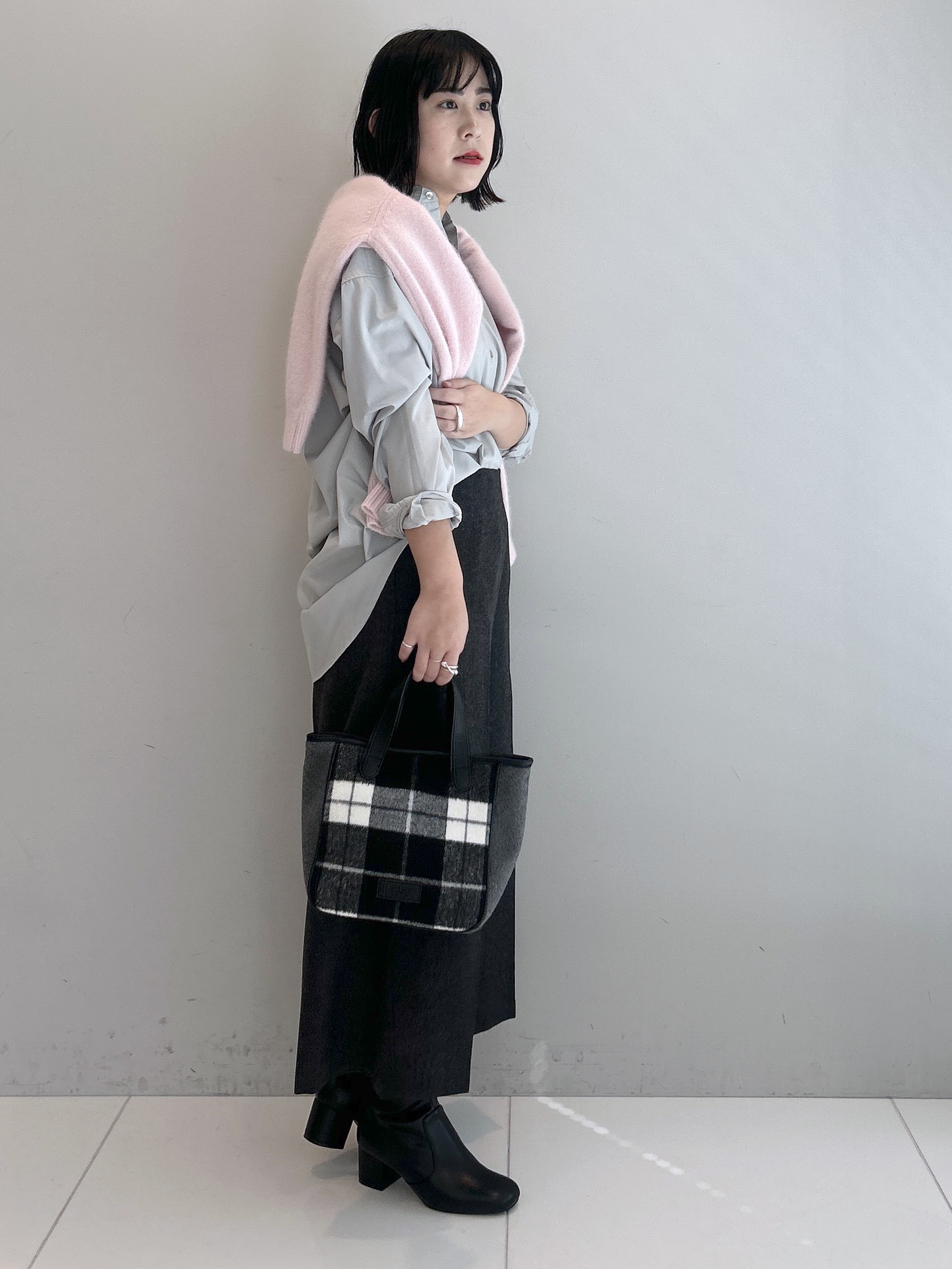 Hirokaさんの「Dessin｜【洗える/オンオフ着られる】袖裏ワンポイント刺繍 オーバーシャツ」を使ったコーディネート