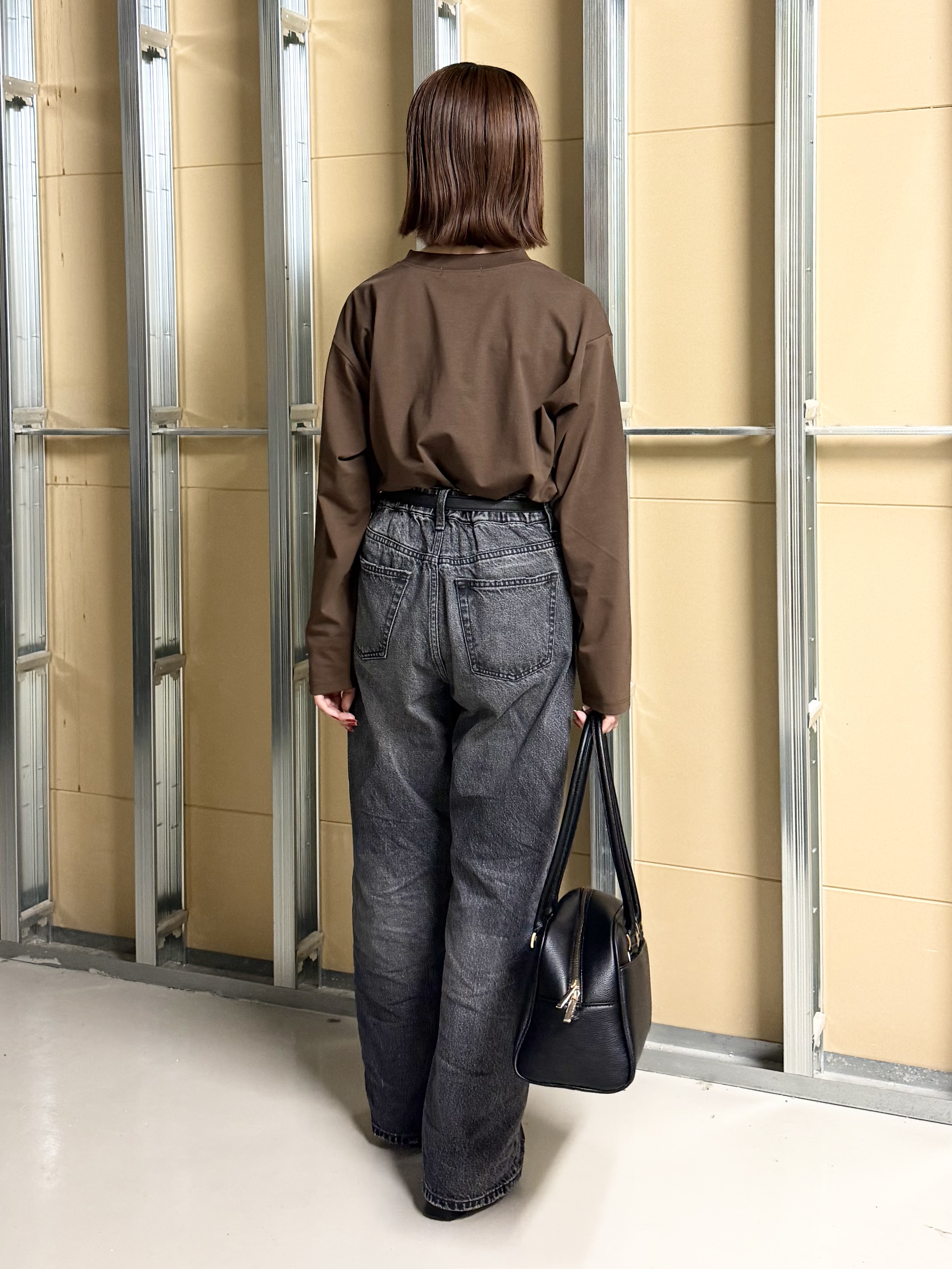 sahoさんの「THE SHOP TK｜ロゴ＆フォトアソートロンT」を使ったコーディネート