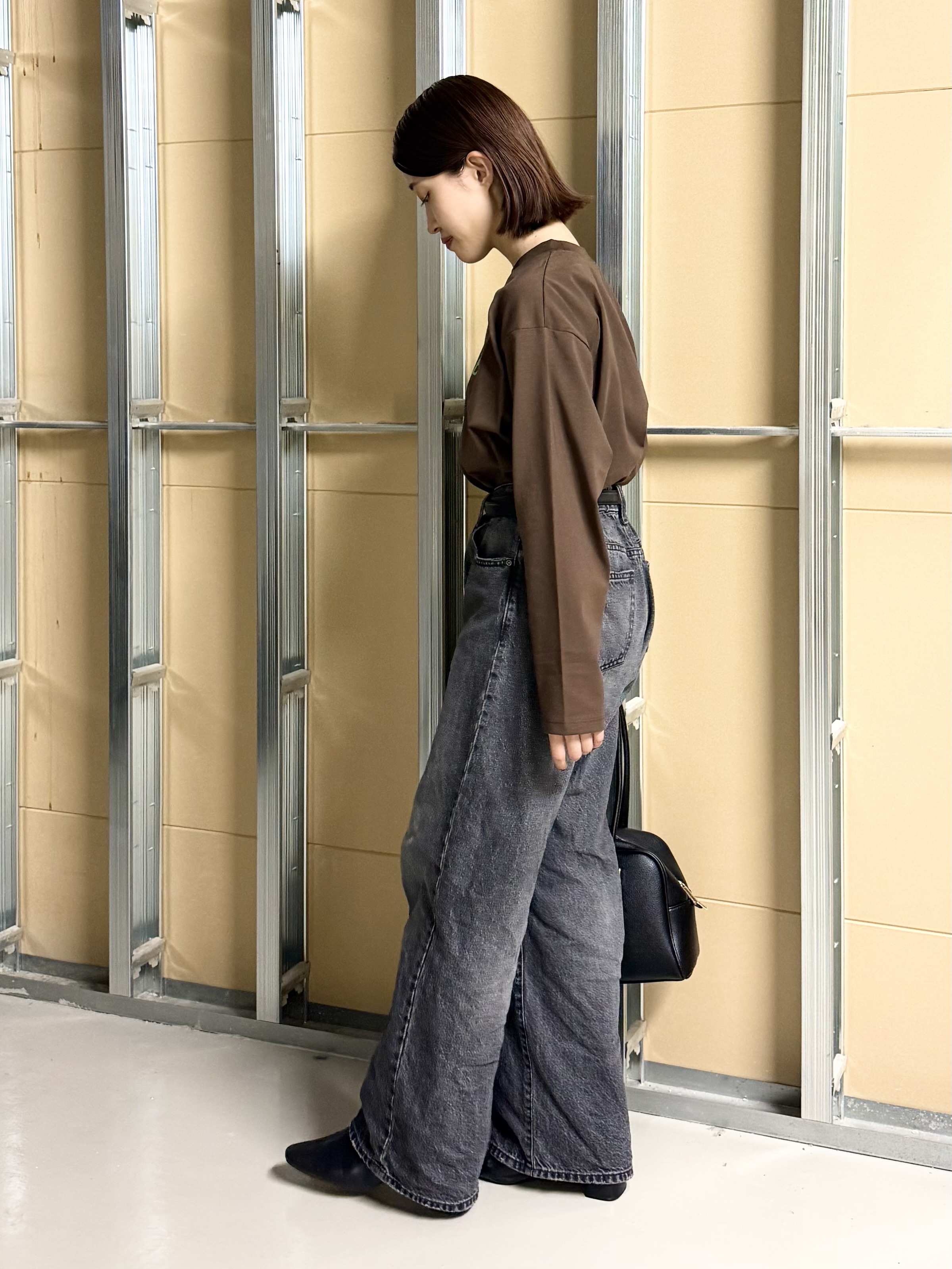 sahoさんの「THE SHOP TK｜ロゴ＆フォトアソートロンT」を使ったコーディネート