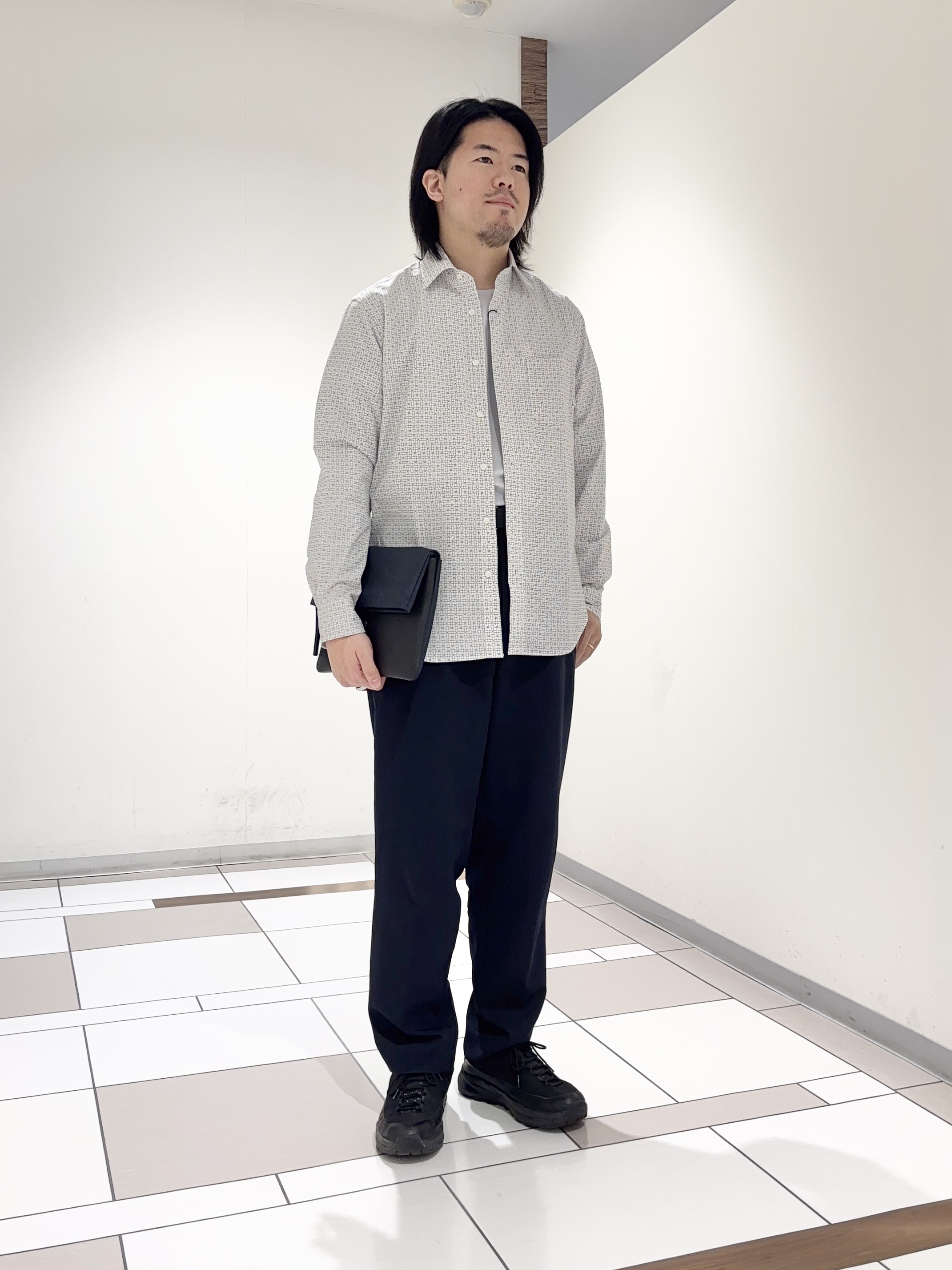 及川さんの「TAKEO KIKUCHI｜【Made in JAPAN】 小紋プリント シャツ」を使ったコーディネート